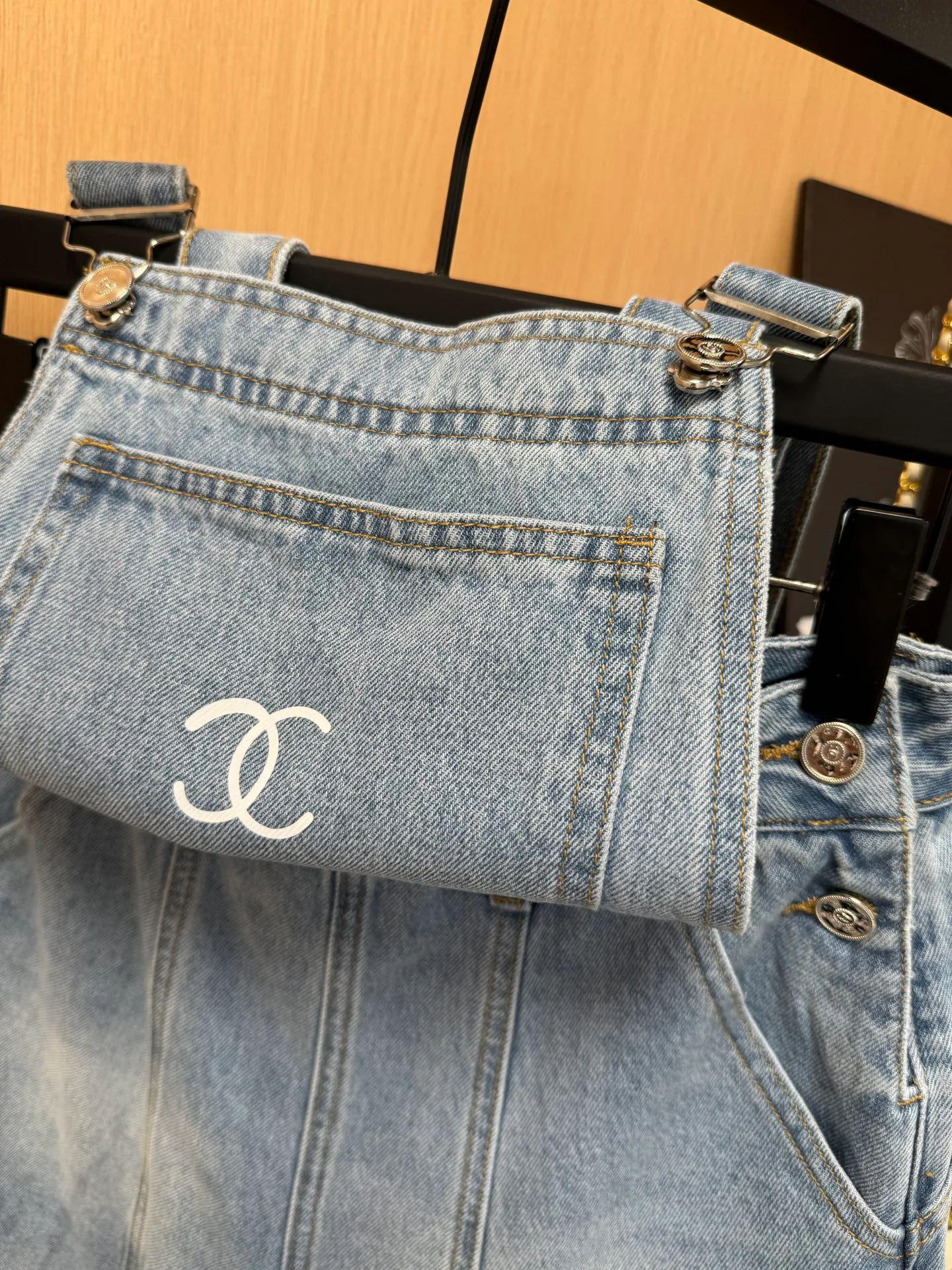 Джинсы Женские Chanel 12592759