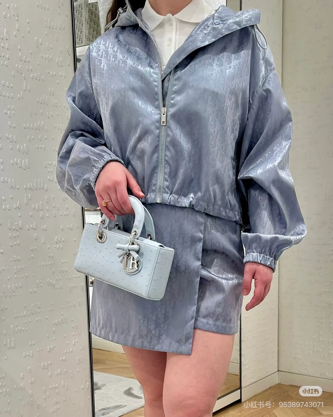 Куртки И Пуховики Женские Christian Dior 16934478