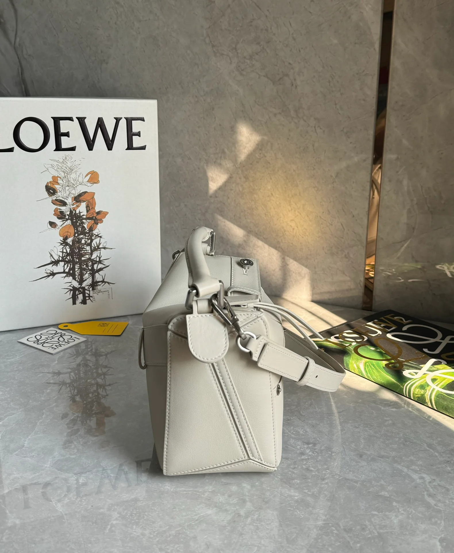 Сумки На Ремне Женские Loewe 11402840
