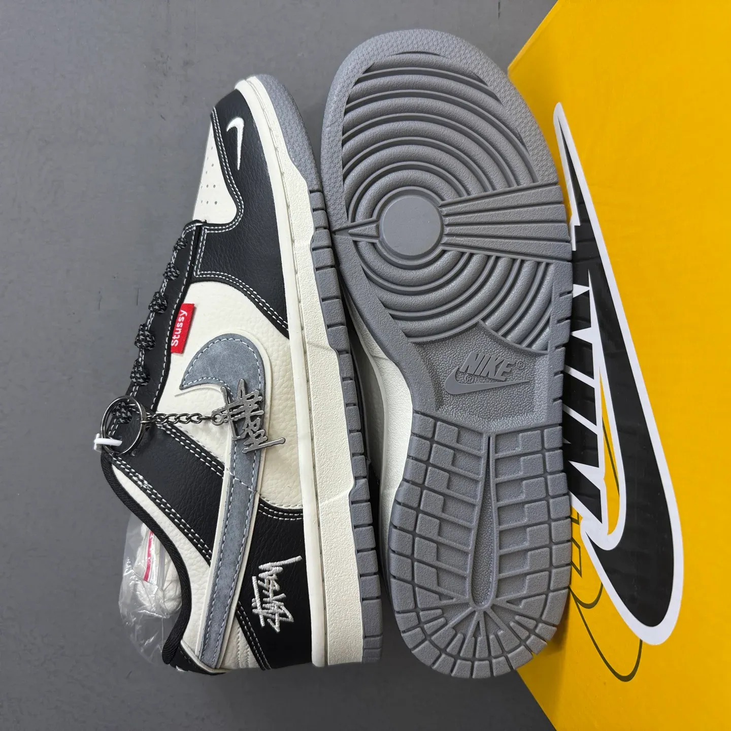 Кроссовки Женские Nike 374048