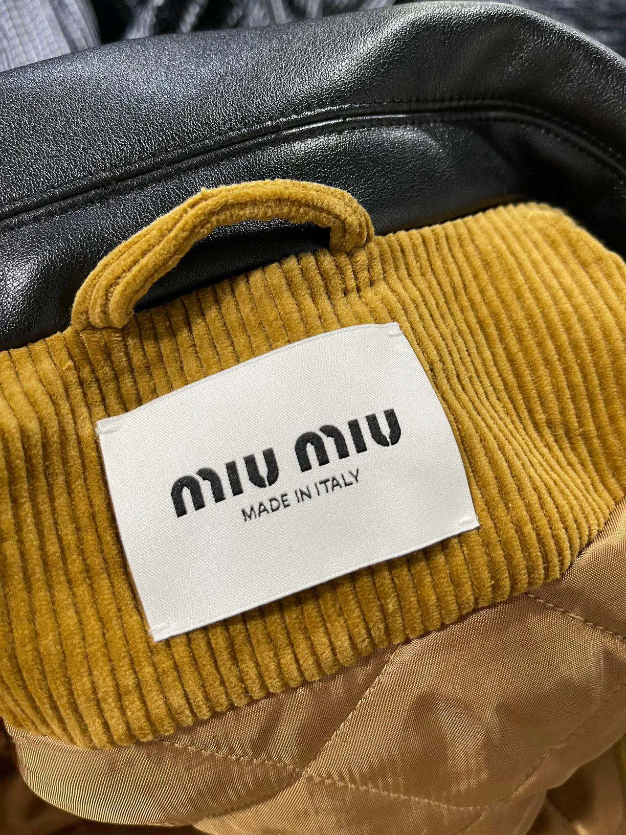 Куртки И Пуховики Женские Miu Miu 213154