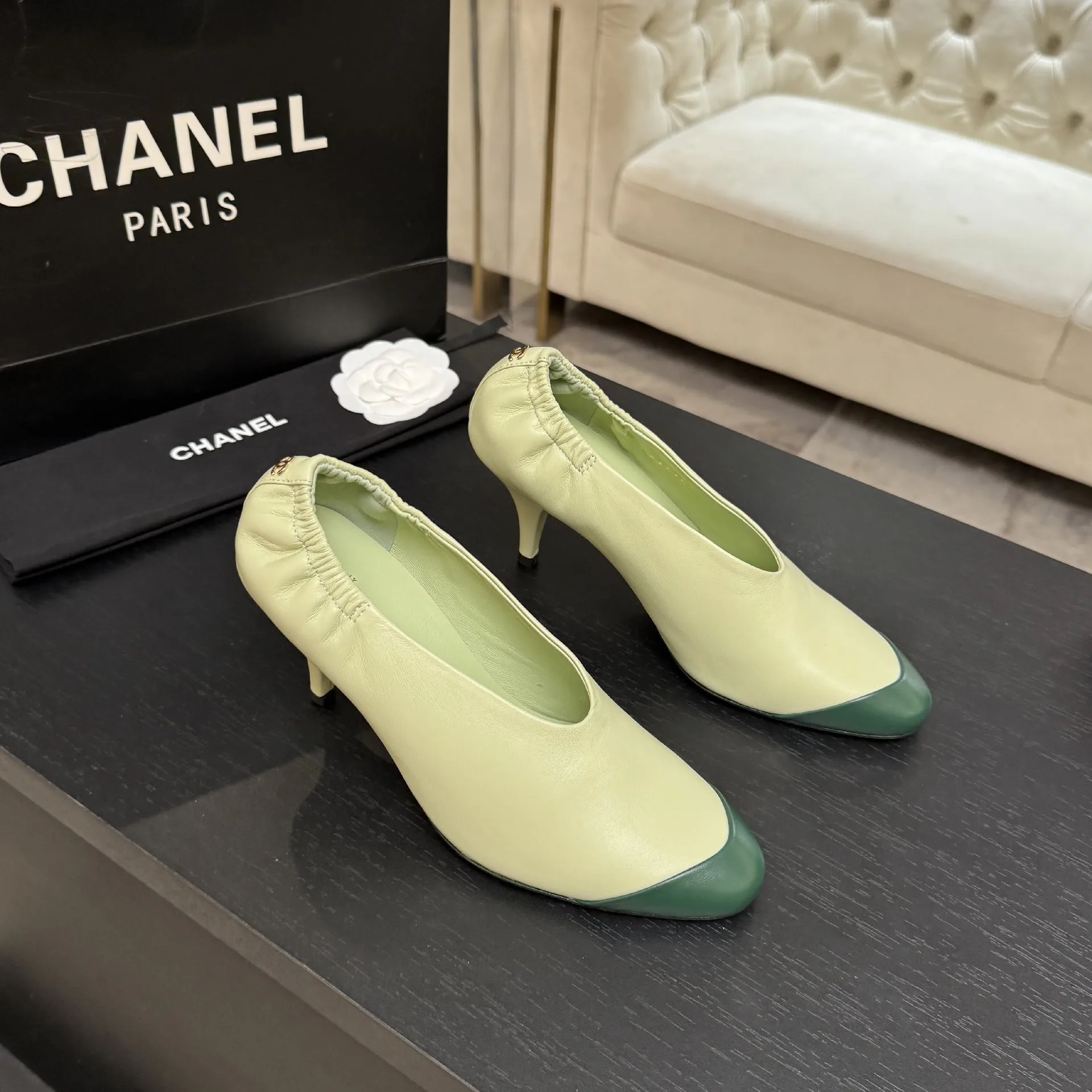 Туфли Женские Chanel 19237769
