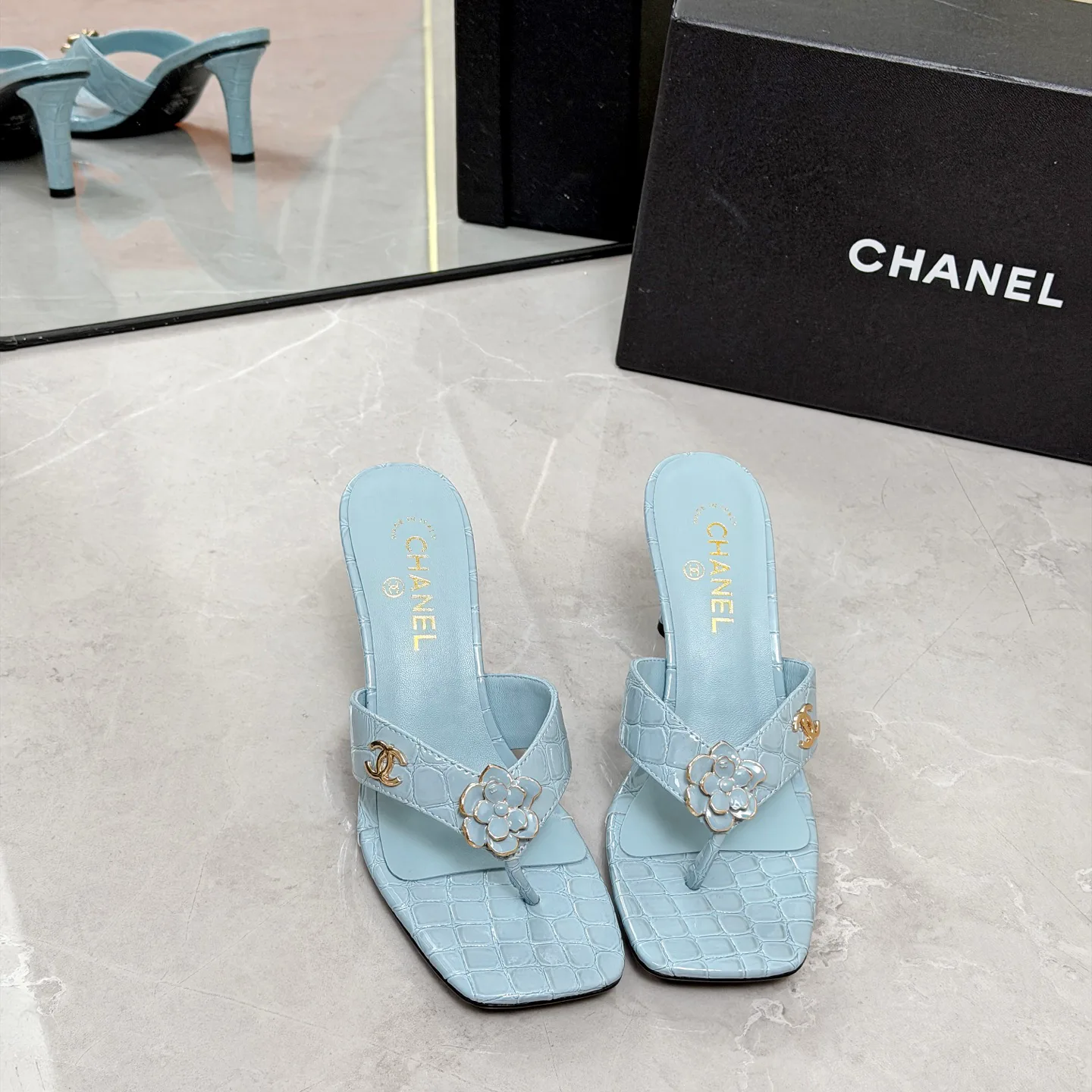 Босоножки Женские Chanel 17335025