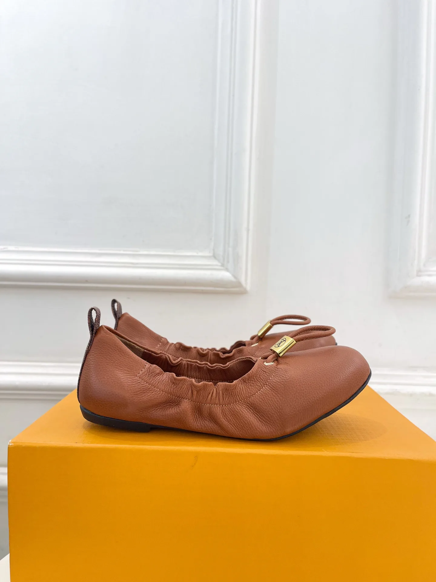 Балетки Женские Louis Vuitton 17646563