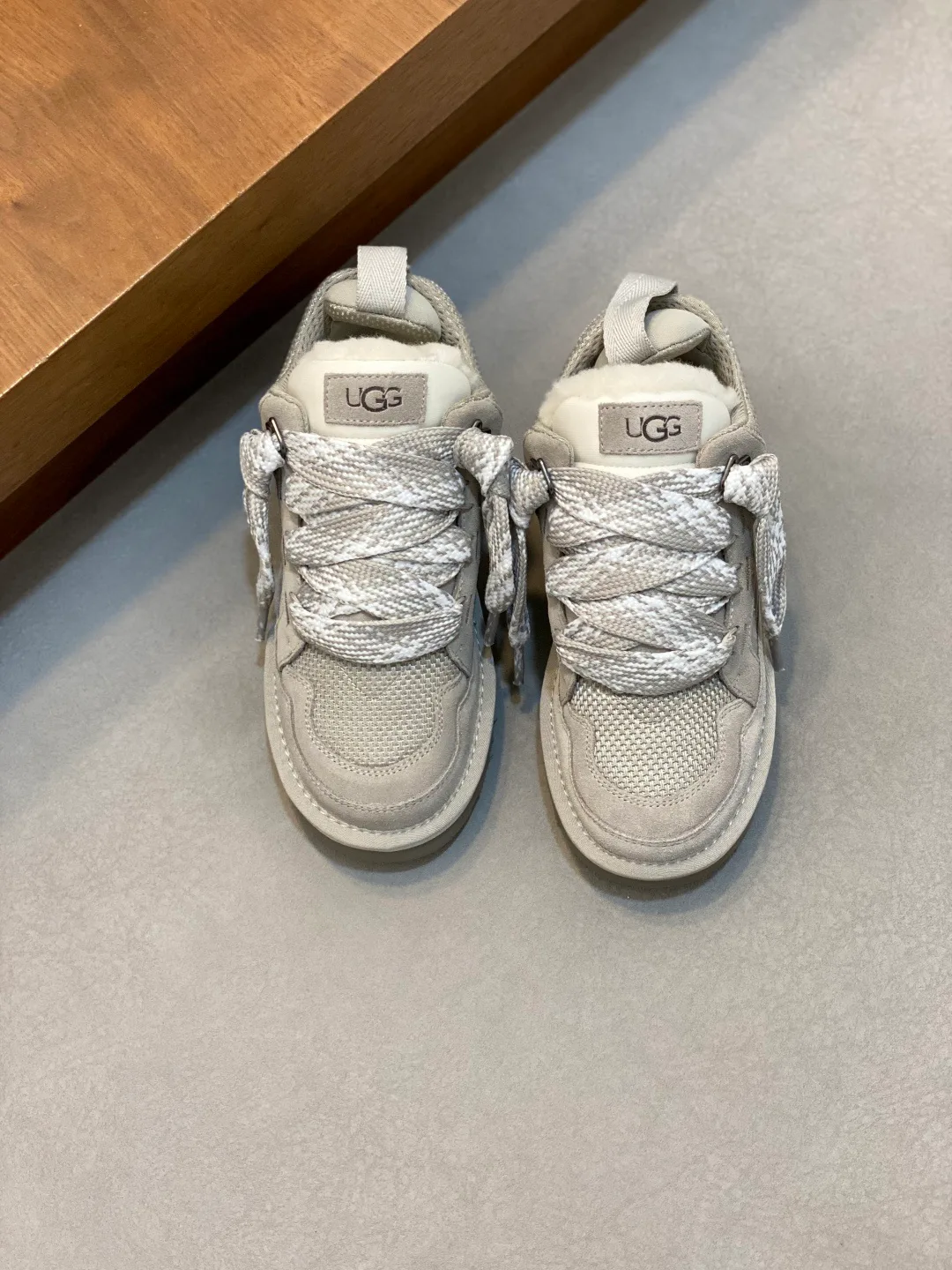 Кроссовки Женские Ugg 236224