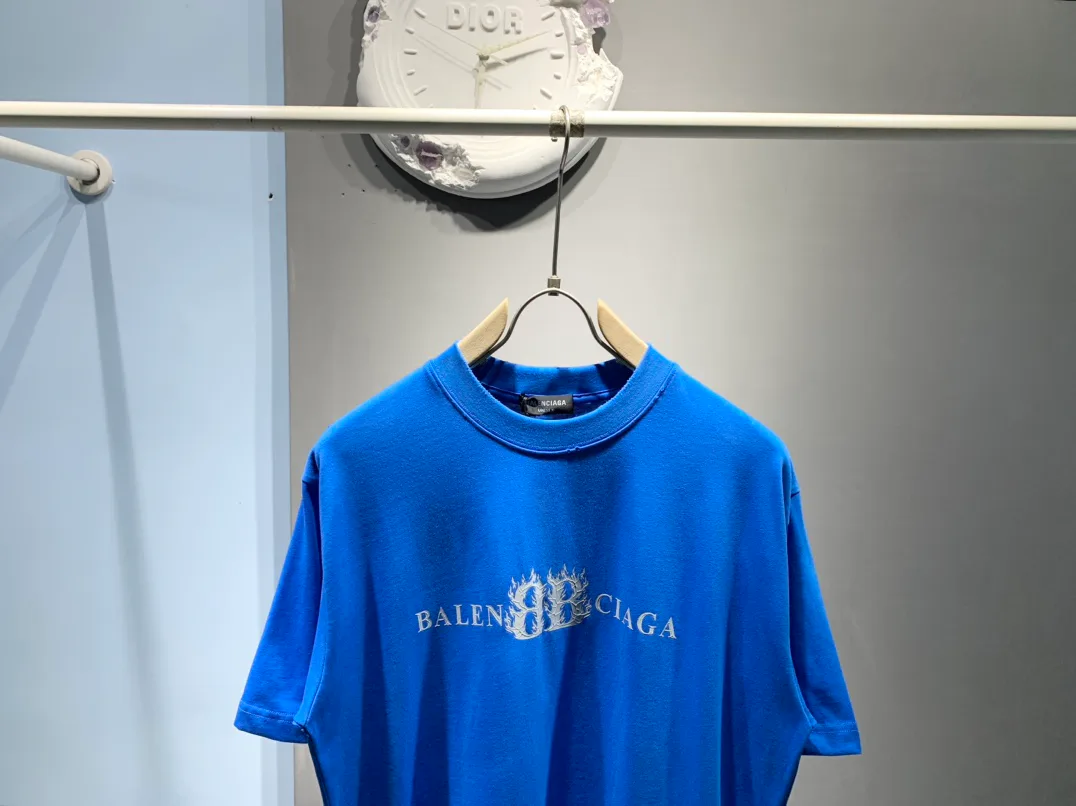 Футболки Женские Balenciaga 17177