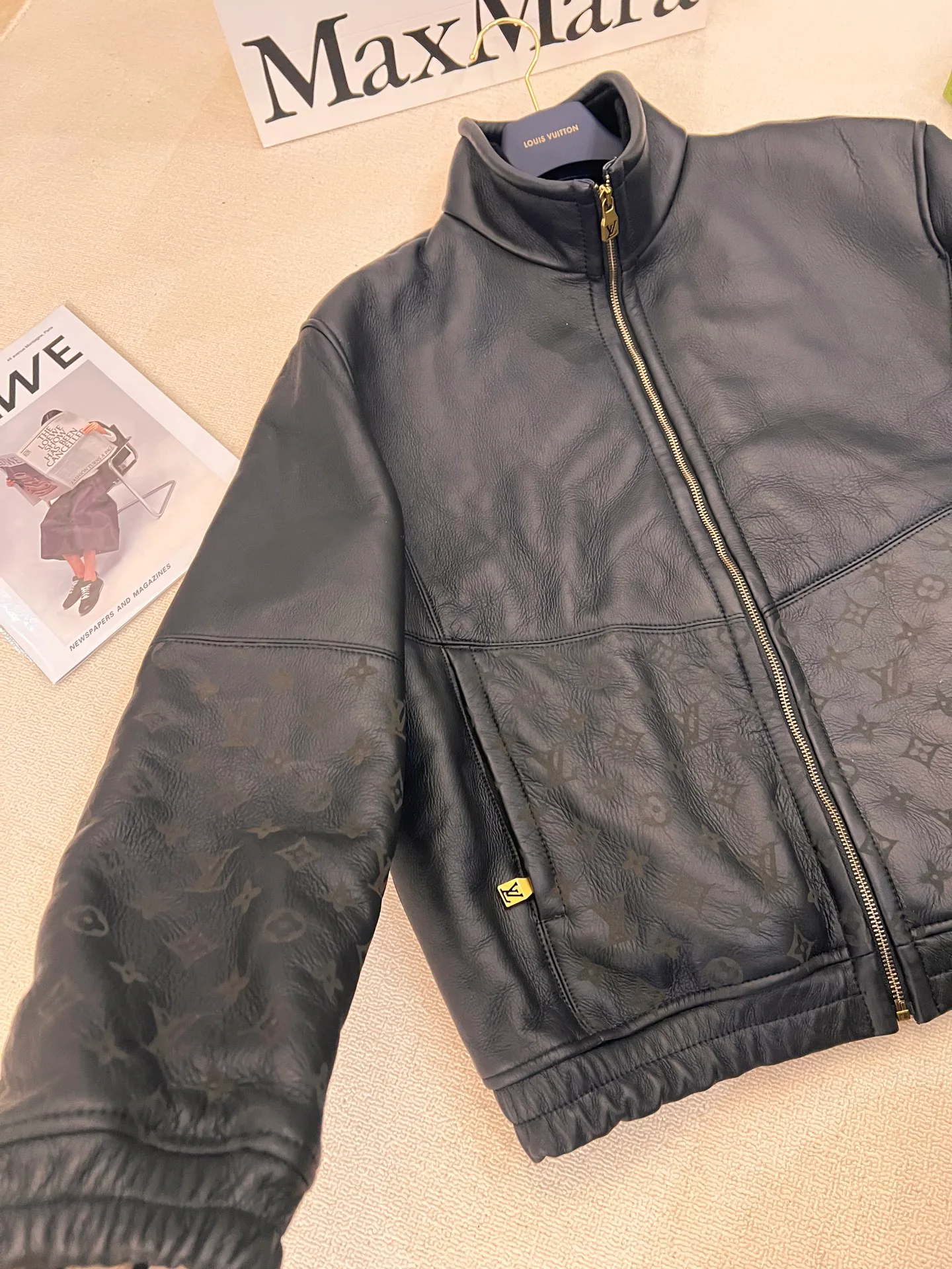 Кожаные Куртки И Дублёнки Женские Louis Vuitton 18408985