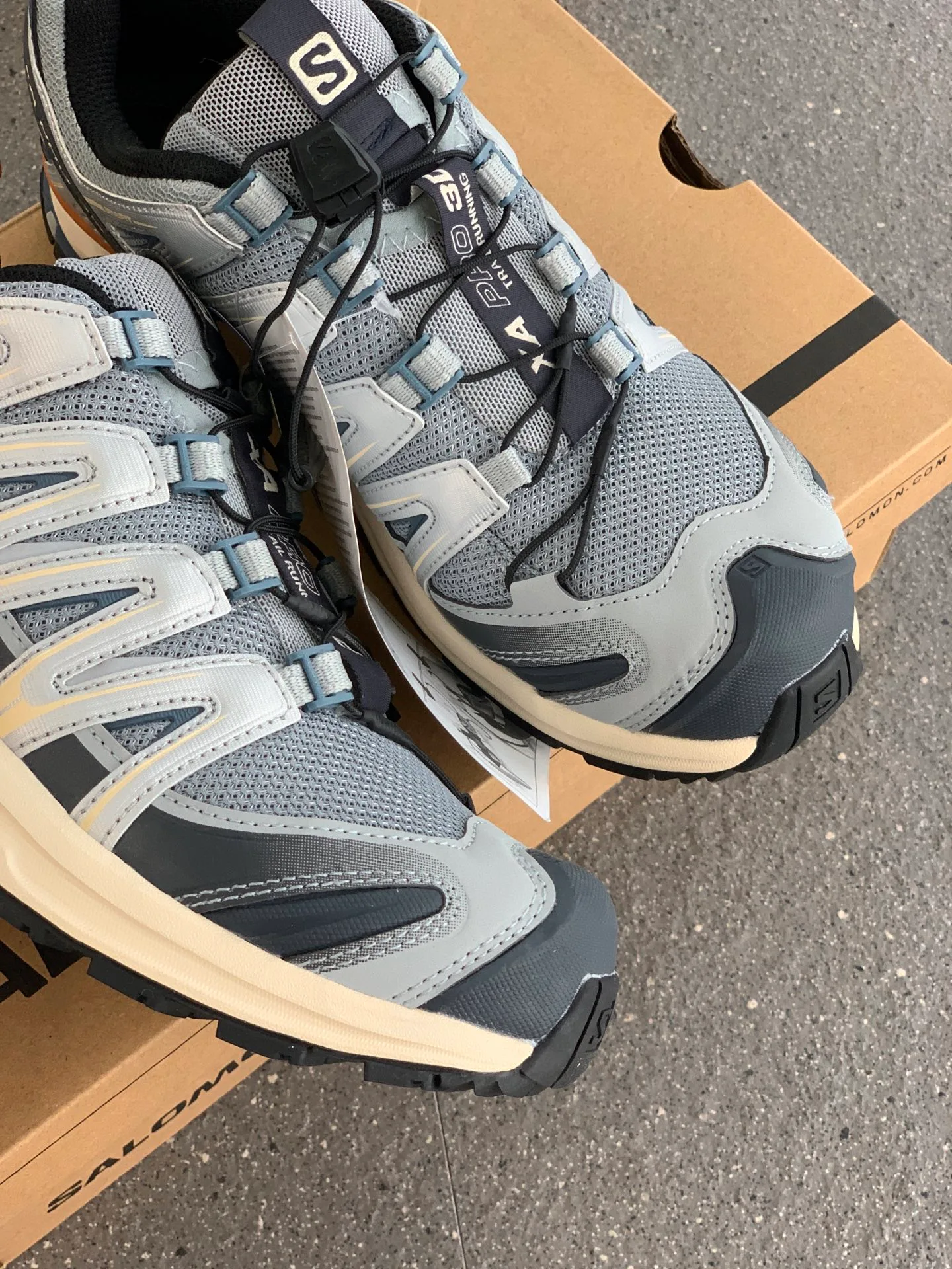 Кроссовки Женские Salomon 18071809