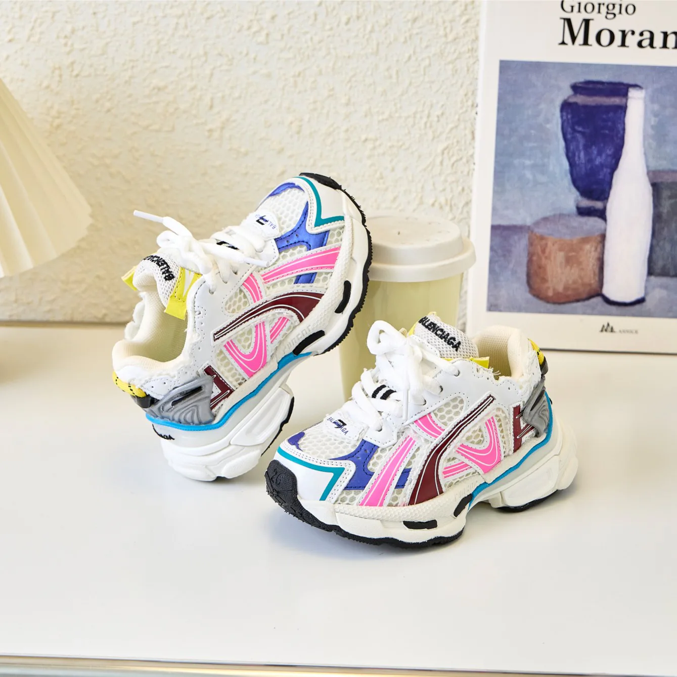 Кроссовки Женские Balenciaga 18647216