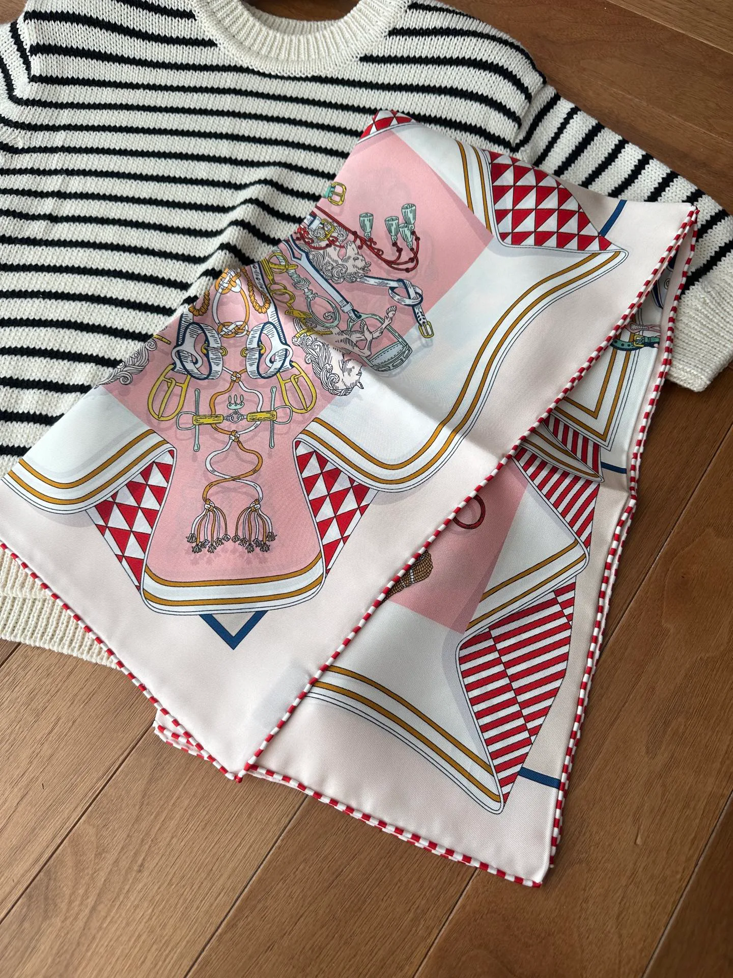 Шарфы Hermes 15384