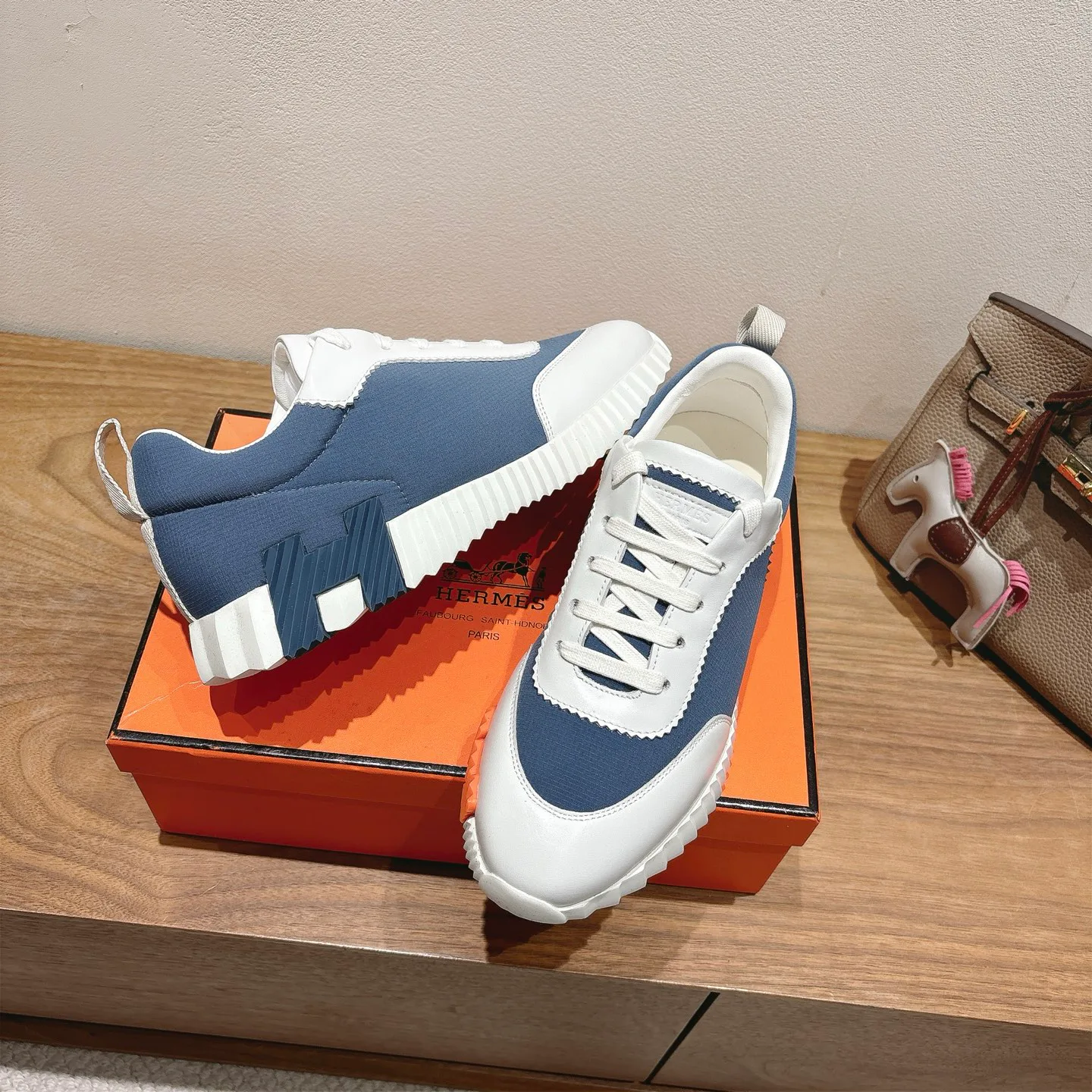 Кроссовки Женские Hermes 623285
