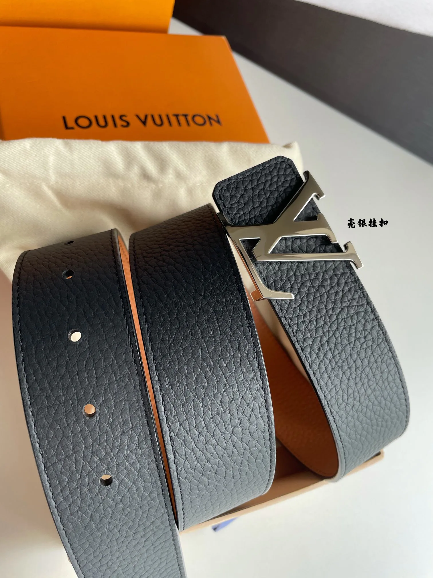 Ремни Louis Vuitton 10399097