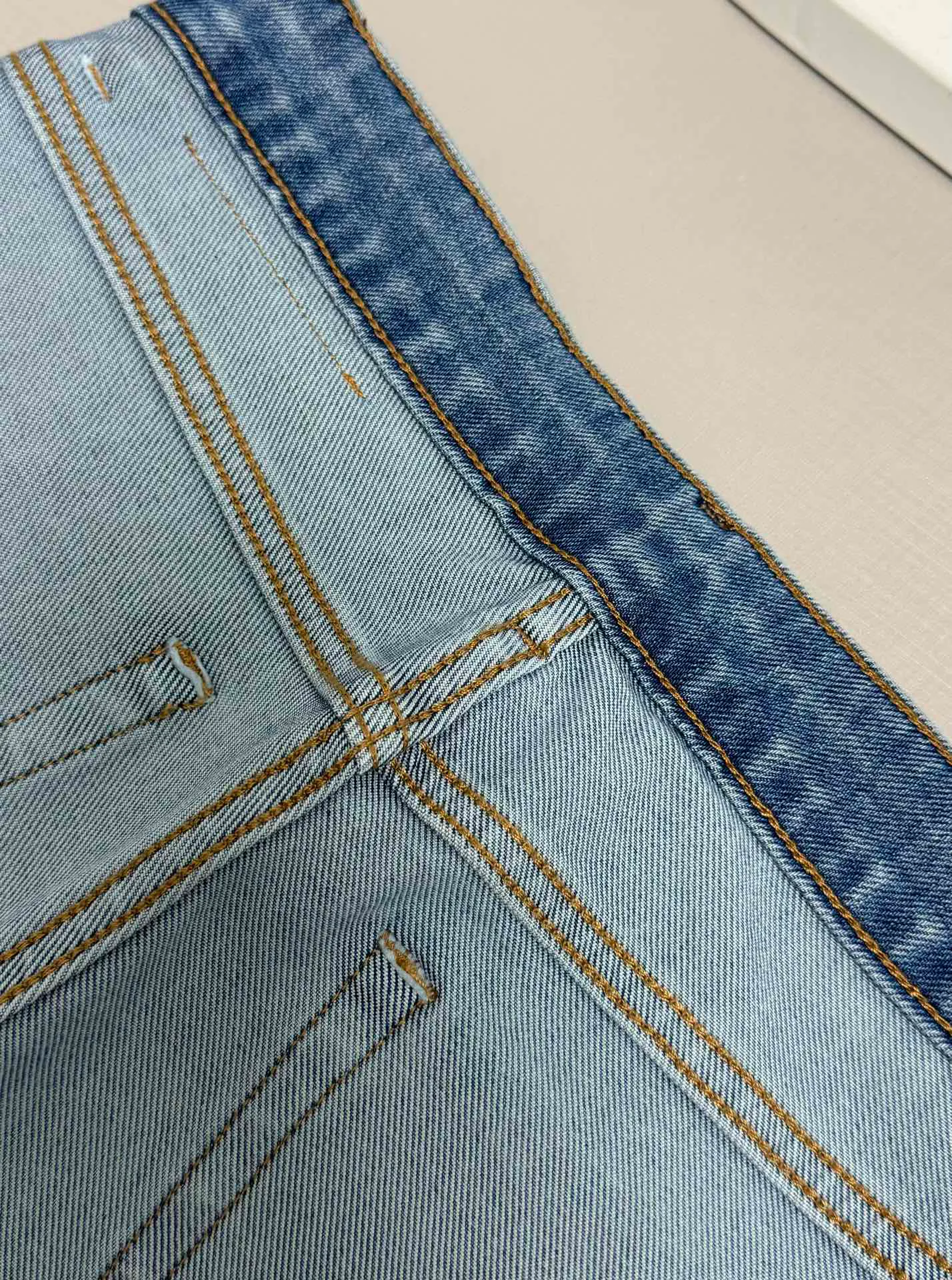 Джинсы Женские Miu Miu 11541185