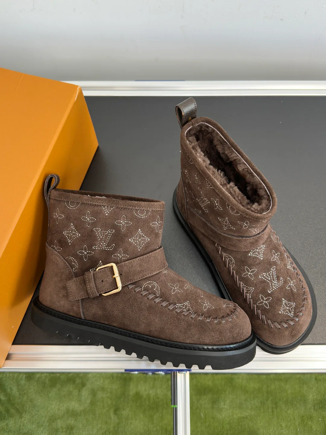 Угги Женские Louis Vuitton 19175730