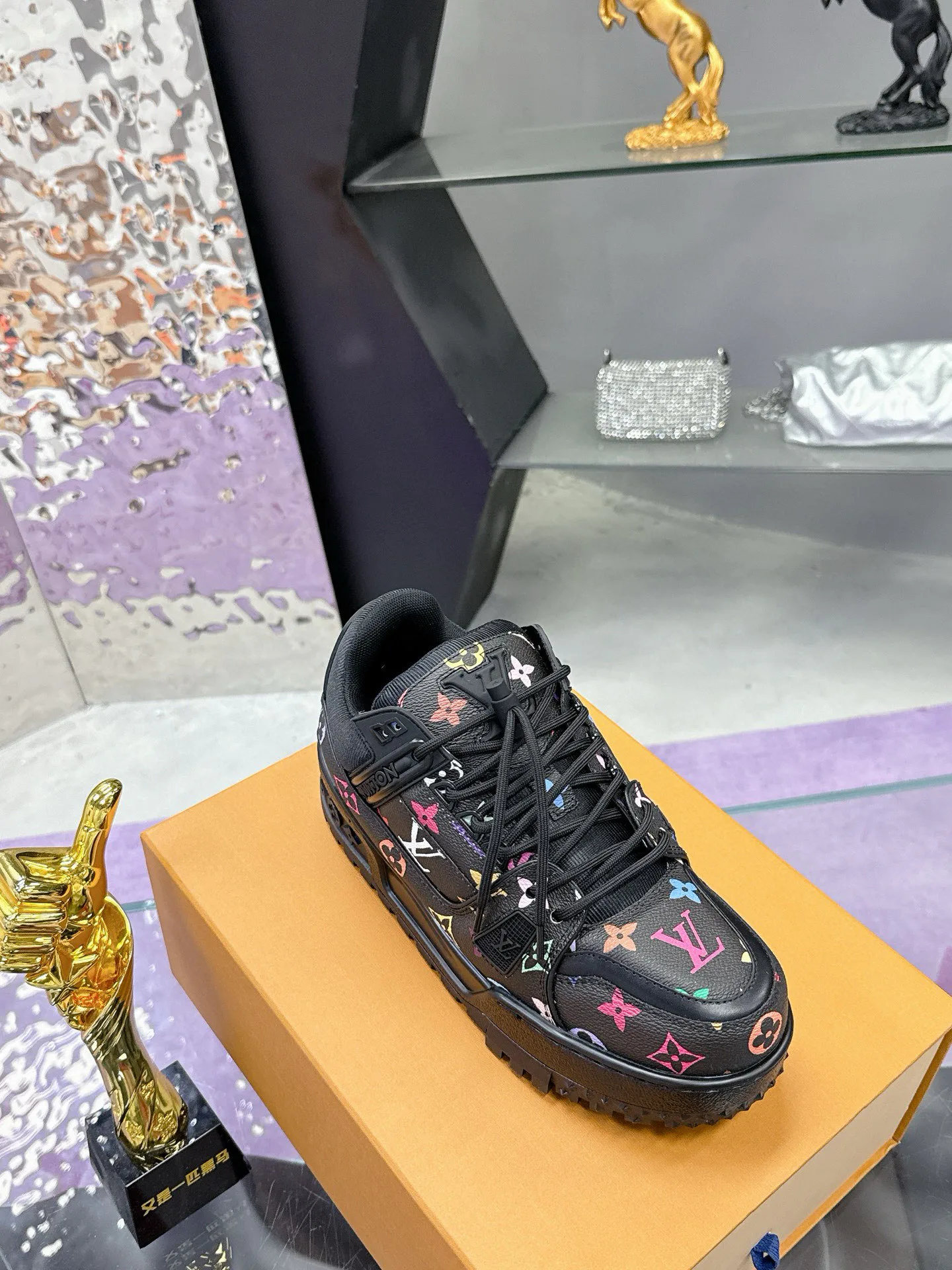 Кроссовки Женские Louis Vuitton 589230