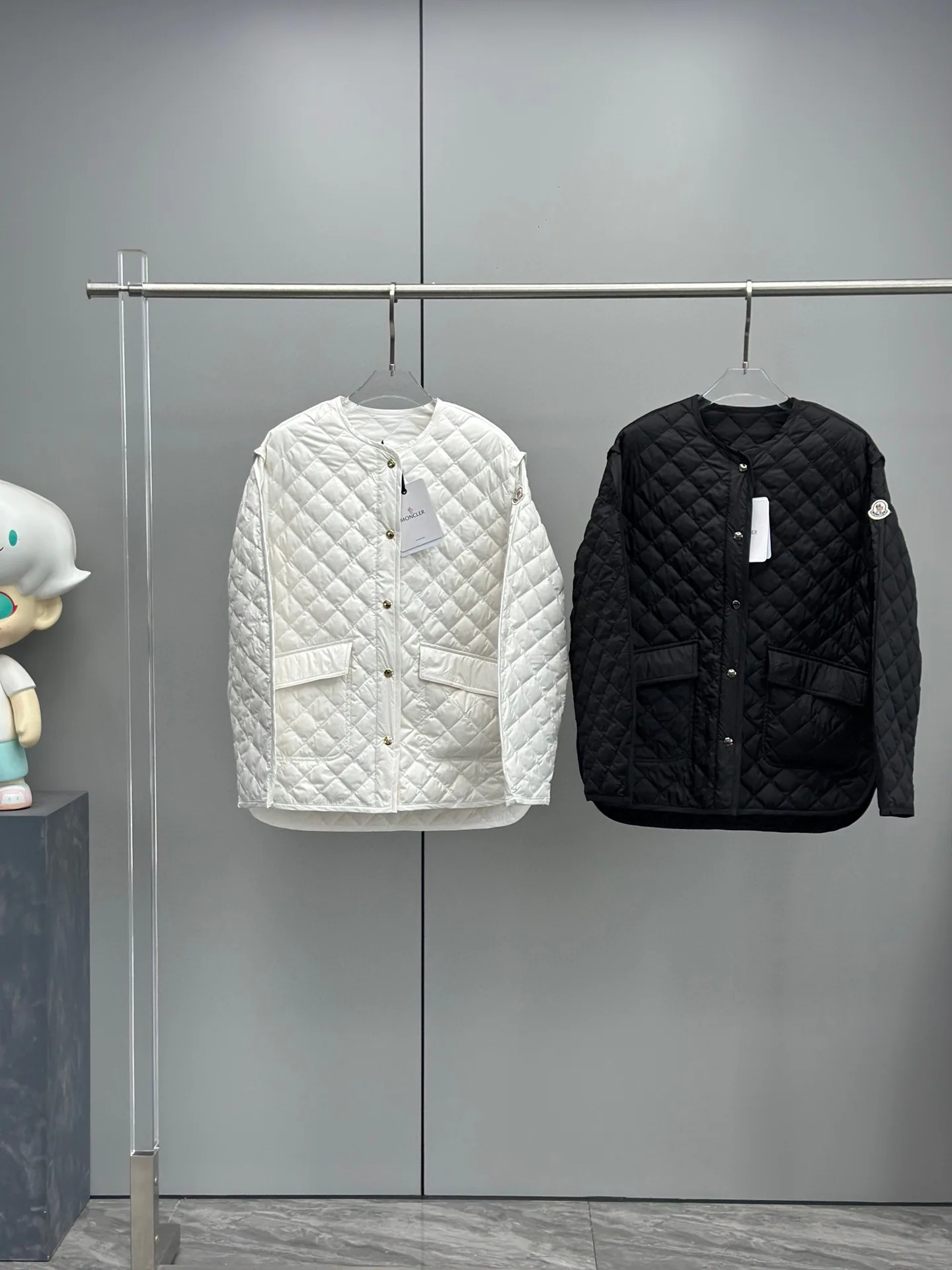 Куртки И Пуховики Женские Moncler 17094179