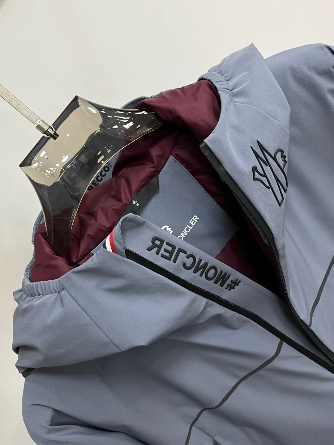 Куртки И Пуховики Мужские Moncler 560413