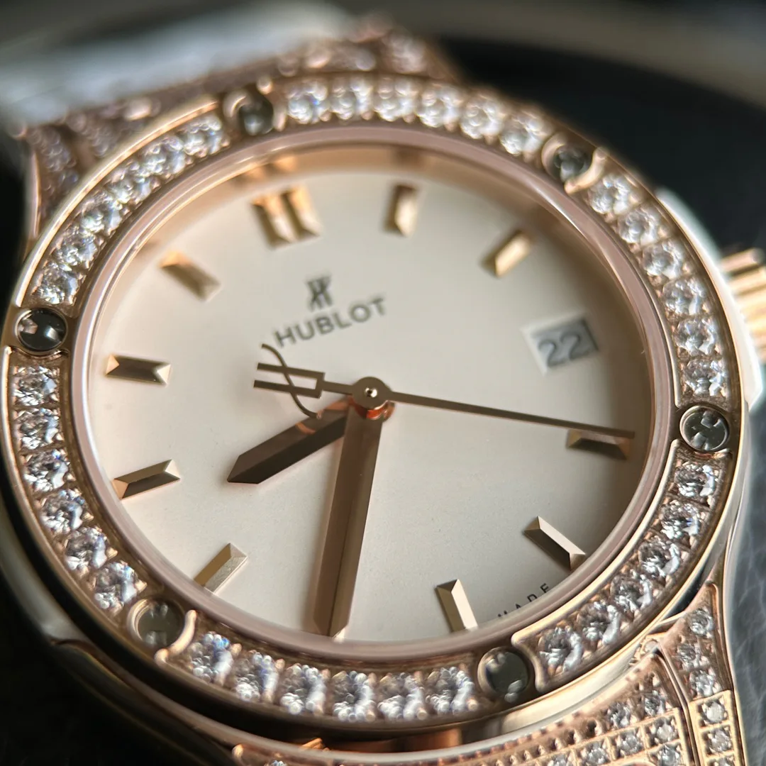 Часы Женские Hublot 17629717