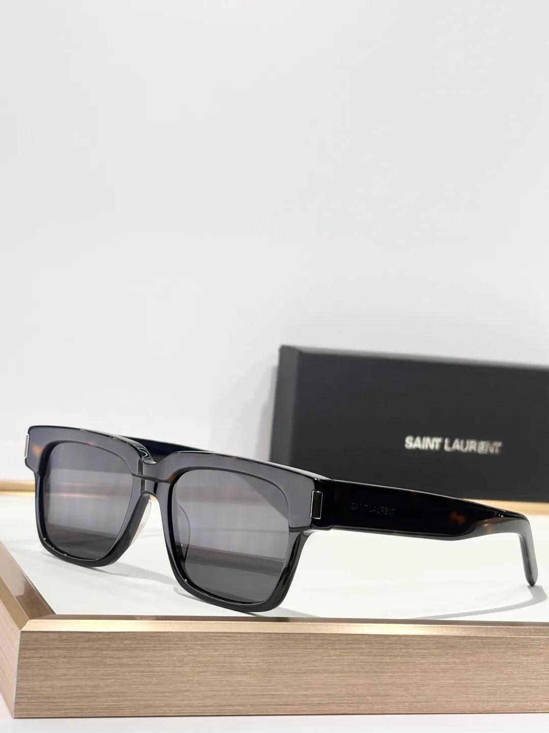 Очки Saint Laurent 822250