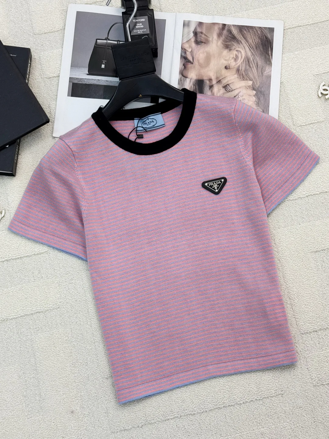 Футболки Женские Prada 11588279