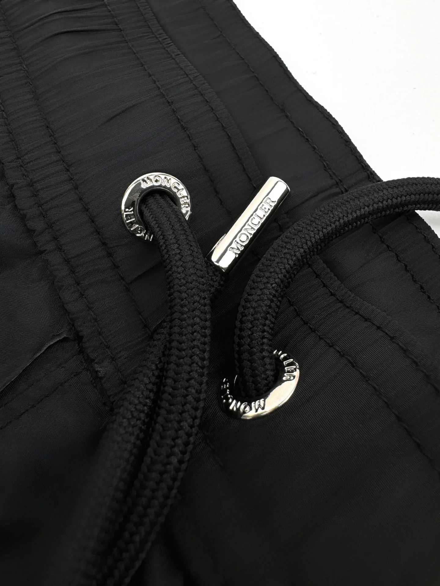 Шорты Женские Moncler 12757050