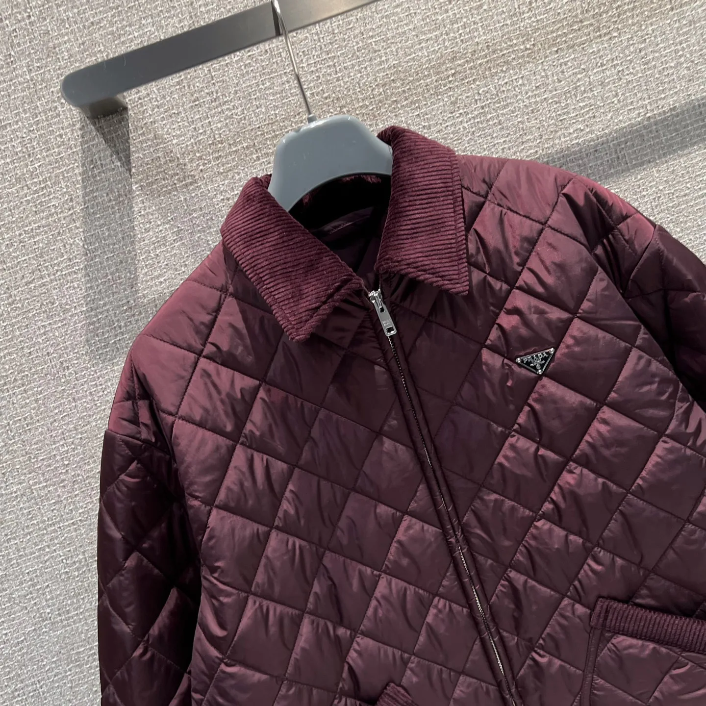 Куртки И Пуховики Женские Prada 1393898