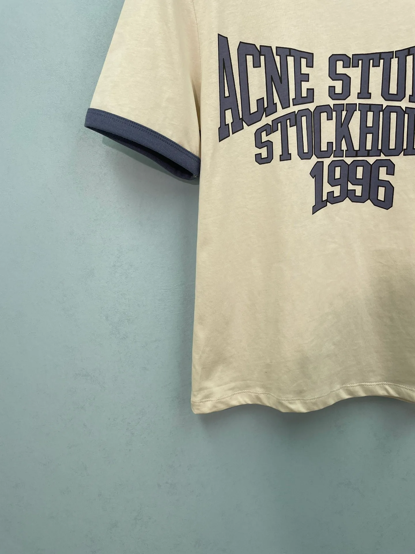 Футболки Женские Acne Studios 16931249