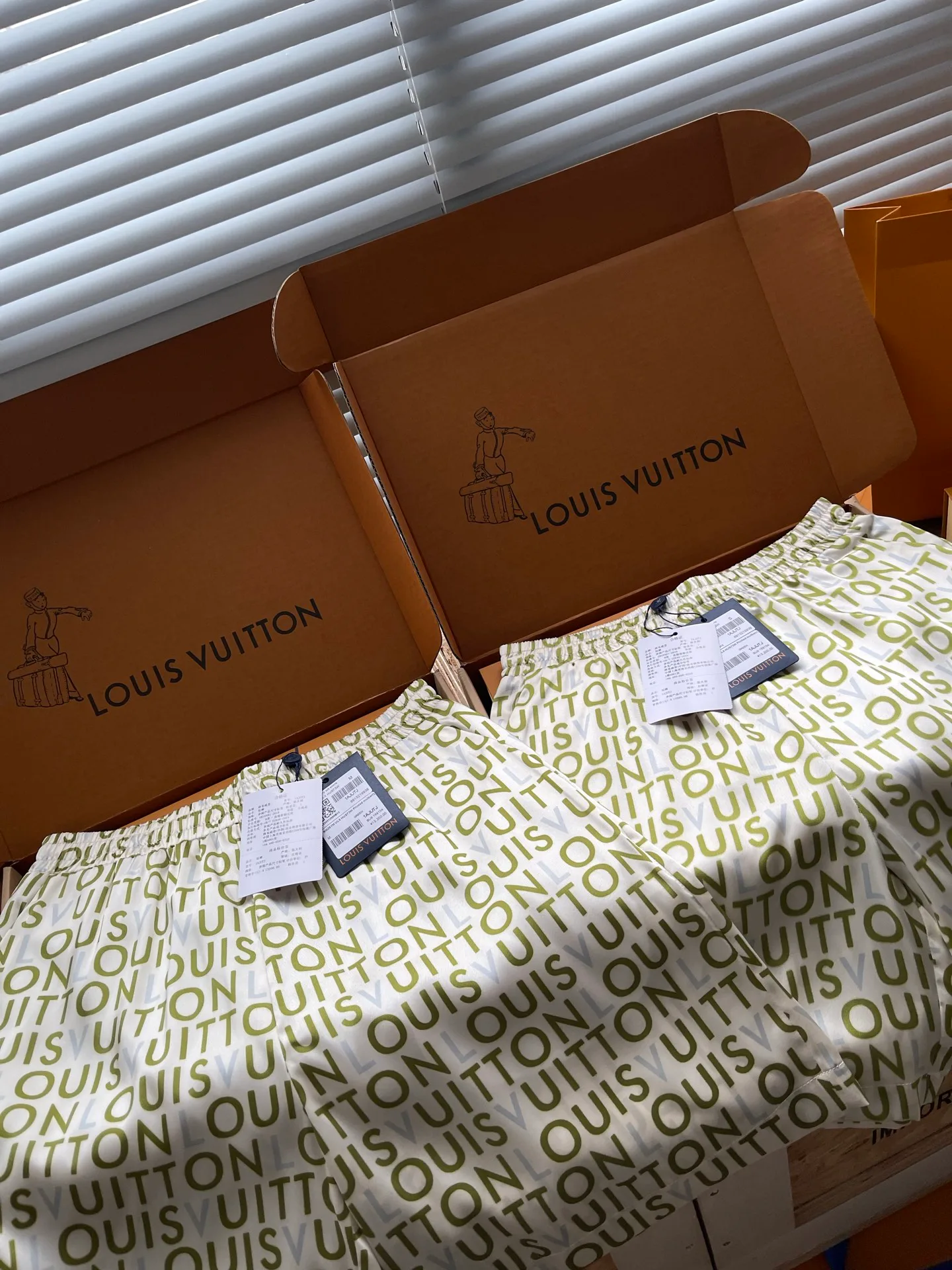 Костюмы Мужские Louis Vuitton 12839648