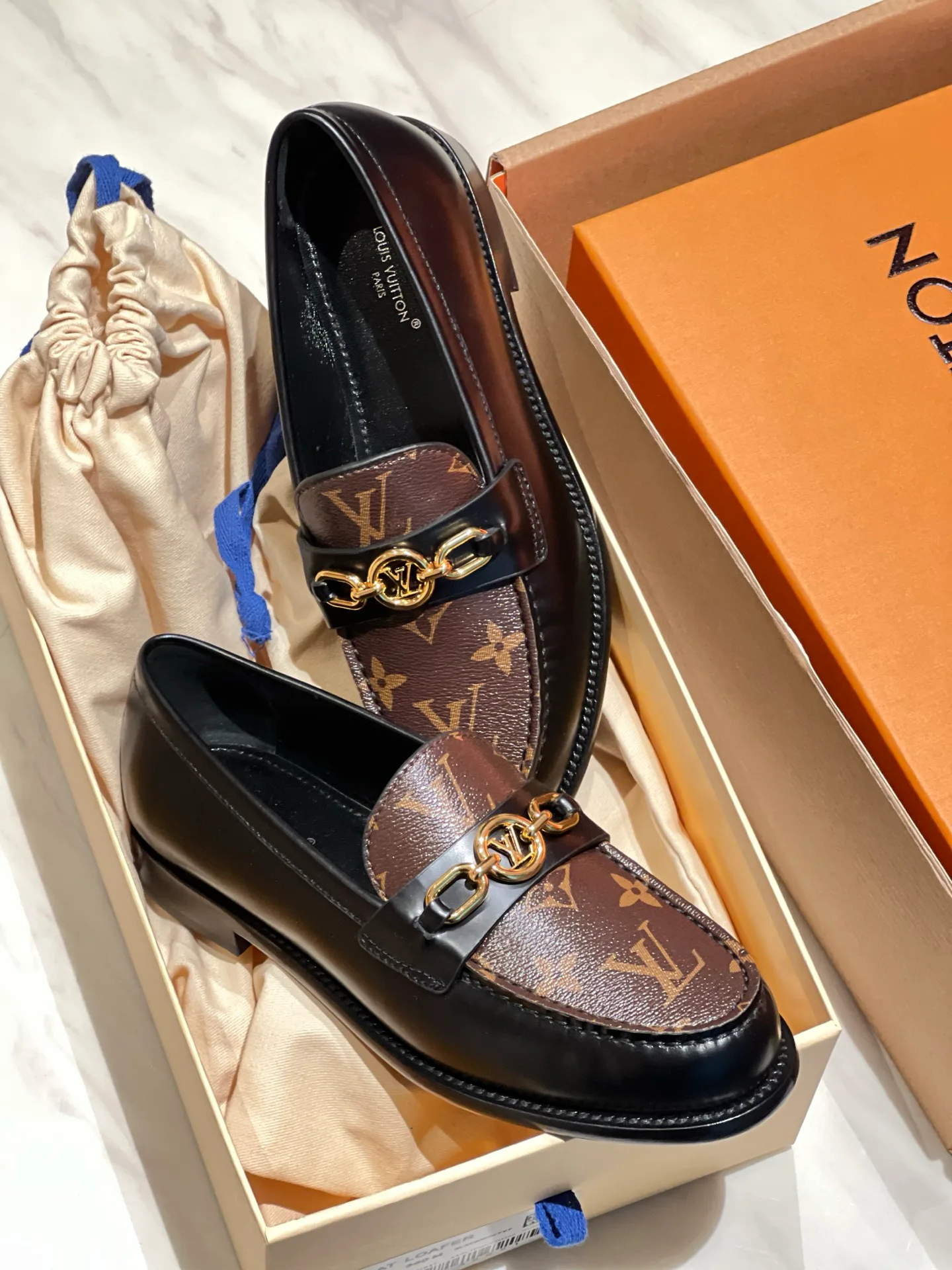 Лоферы И Мокасины Женские Louis Vuitton 19152409