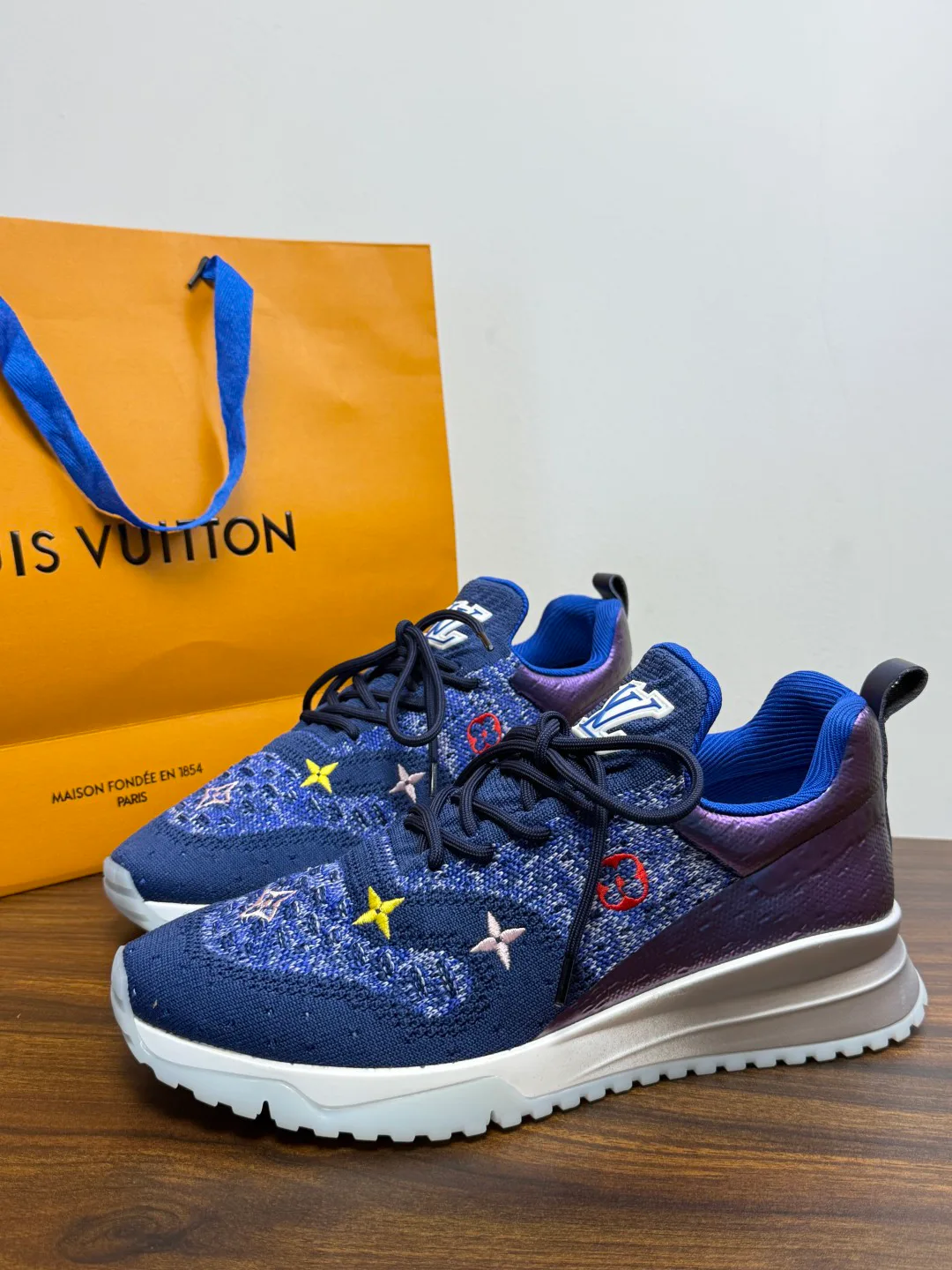 Кроссовки Мужские Louis Vuitton 19716406