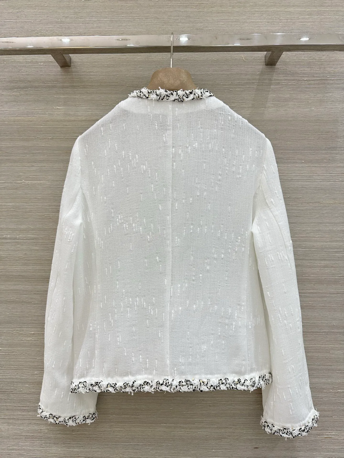 Жакеты Женские Chanel 18403509
