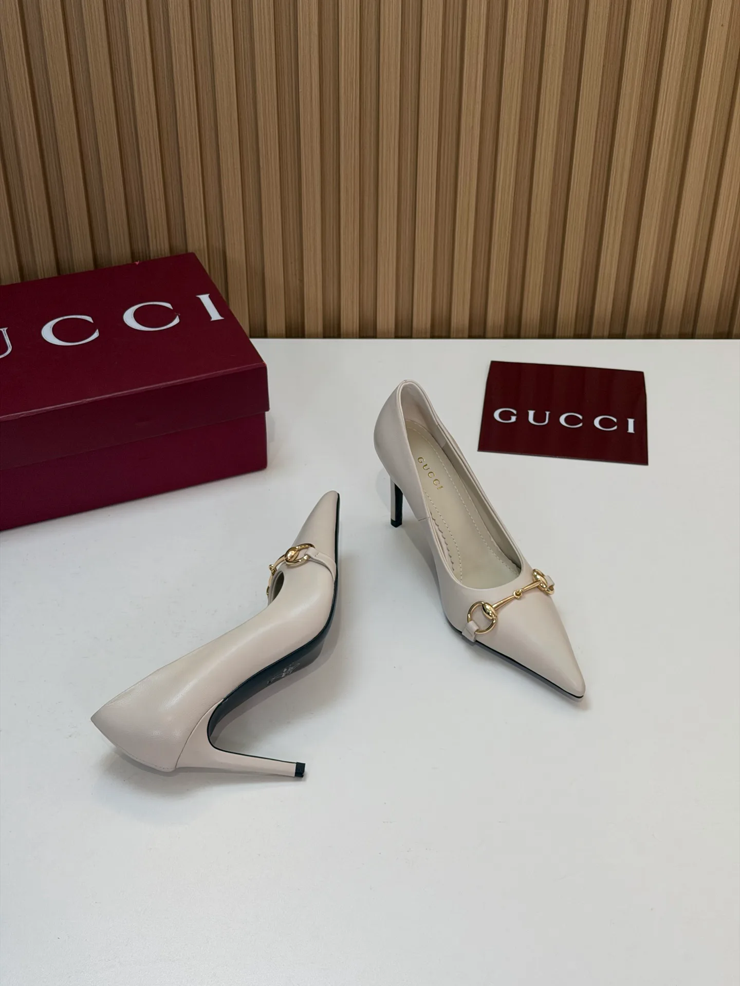 Туфли Женские Gucci 18396292