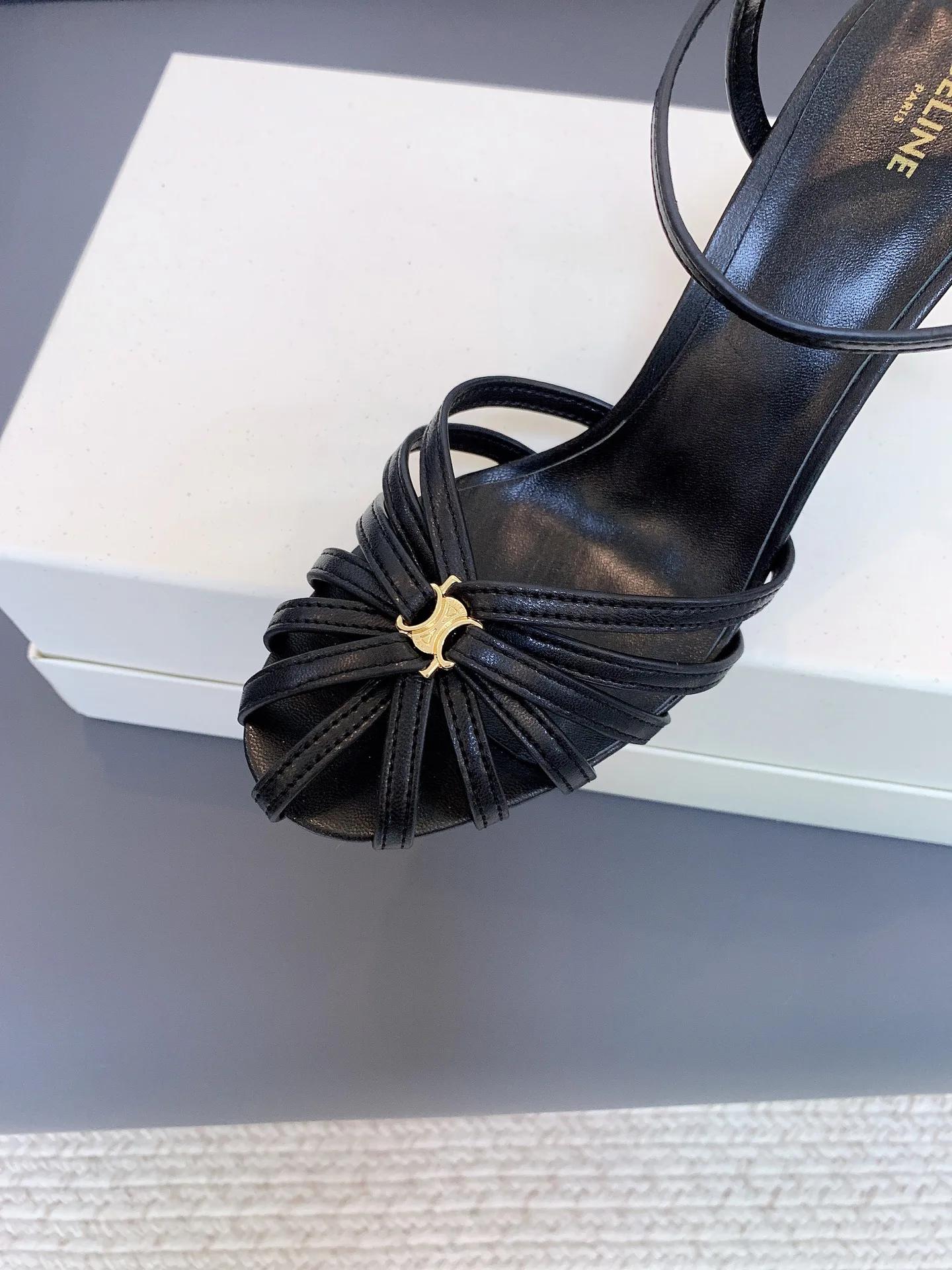 Босоножки Женские Celine 17479010