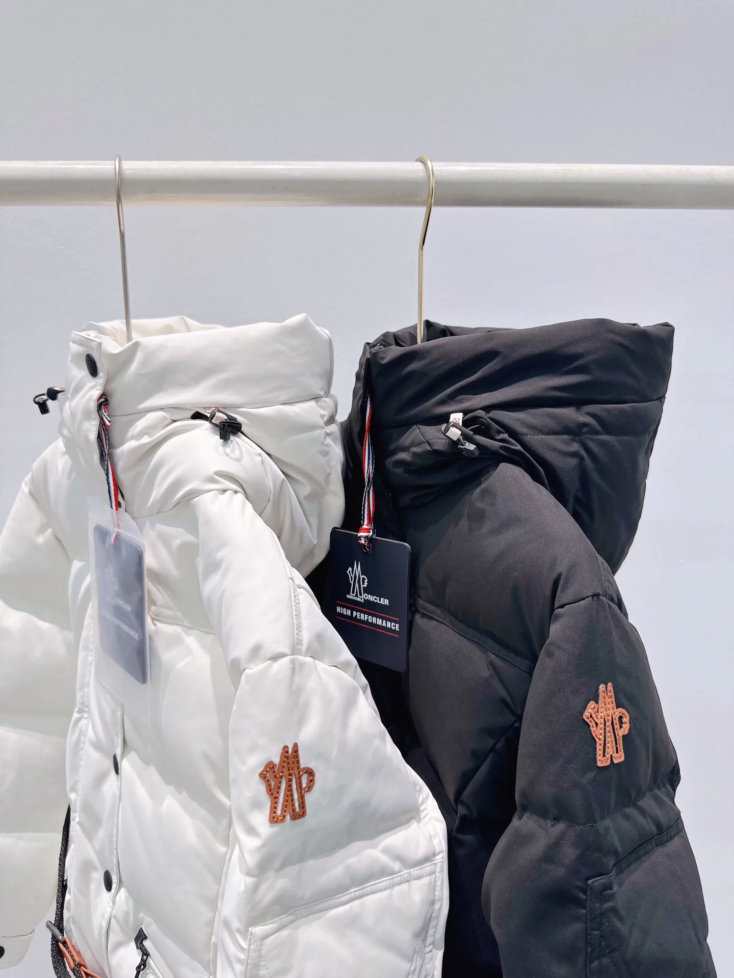 Куртки И Пуховики Женские Moncler 17911177