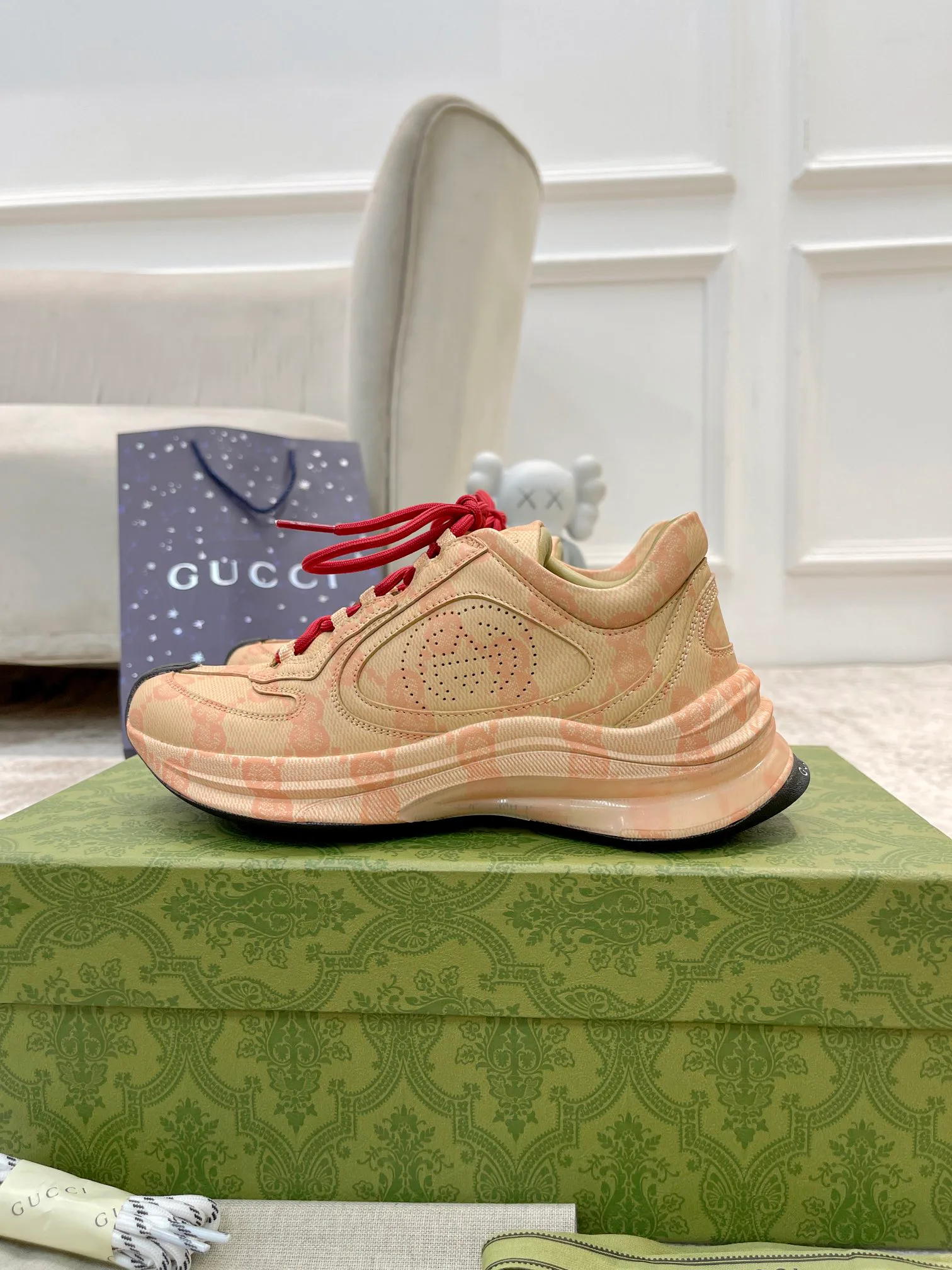 Кроссовки Женские Gucci 5120083