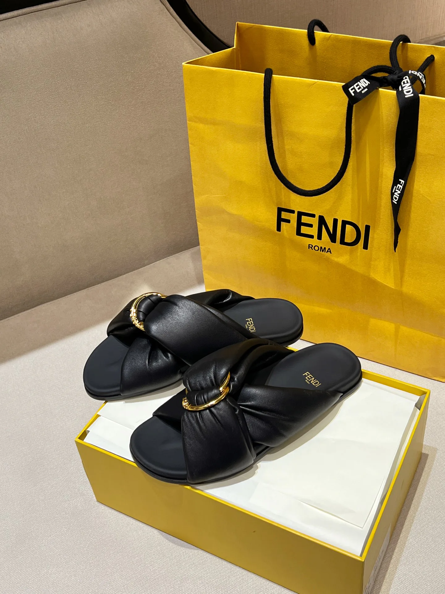 Сандалии Женские Fendi 9636416