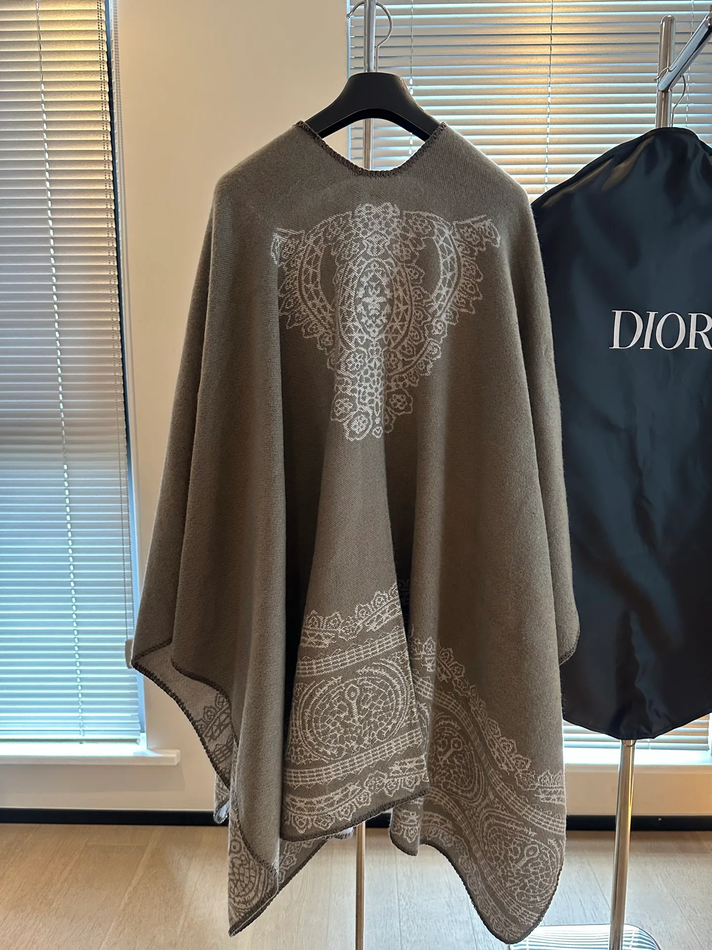 Пальто Женские Christian Dior 5051181