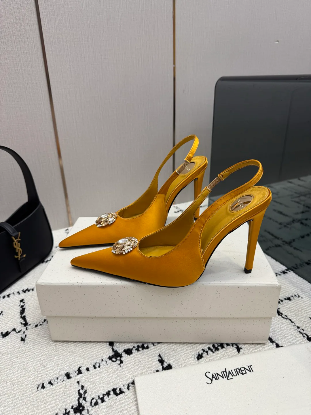 Туфли Женские Saint Laurent 18237800