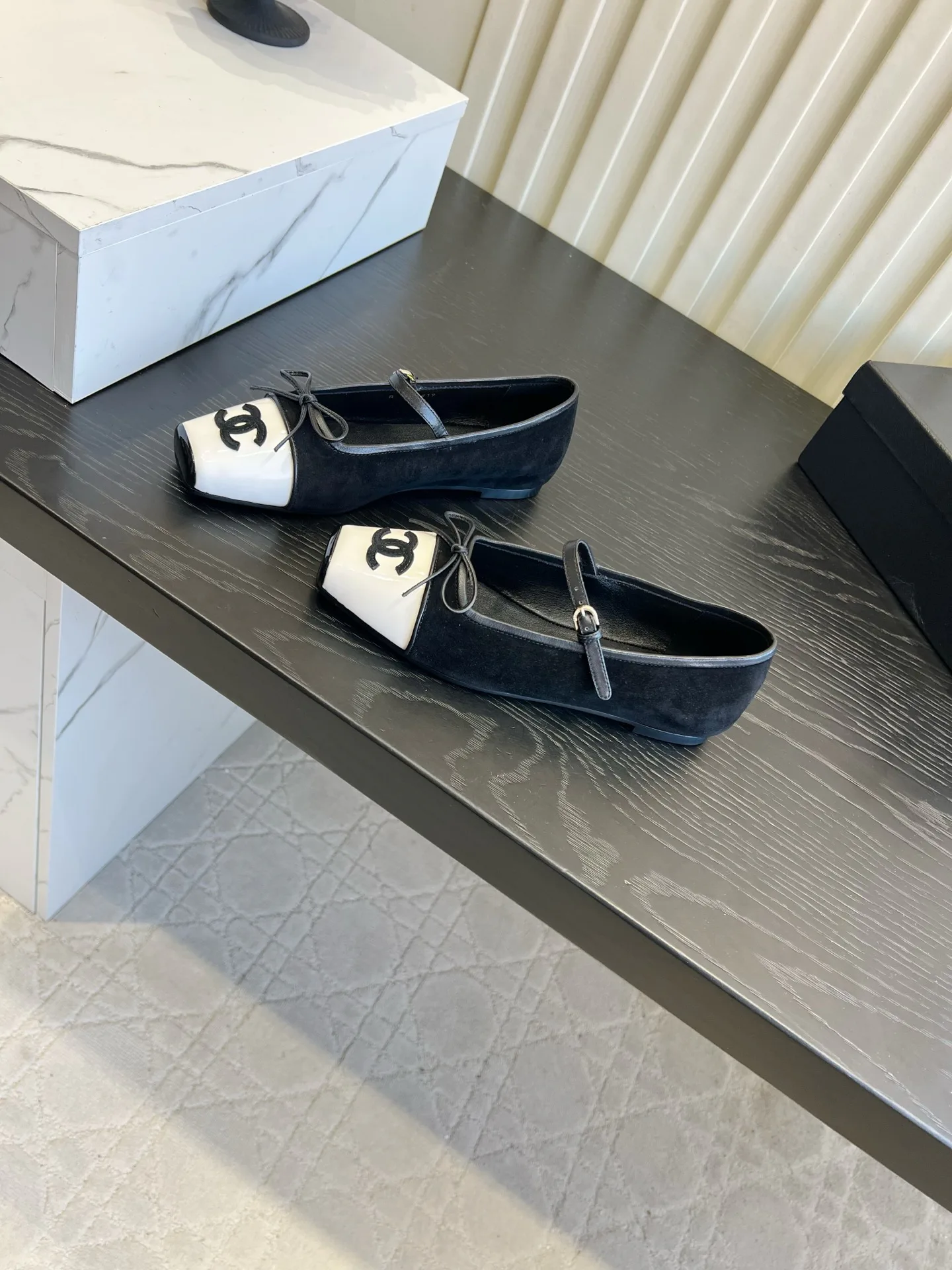 Туфли Женские Chanel 19075357