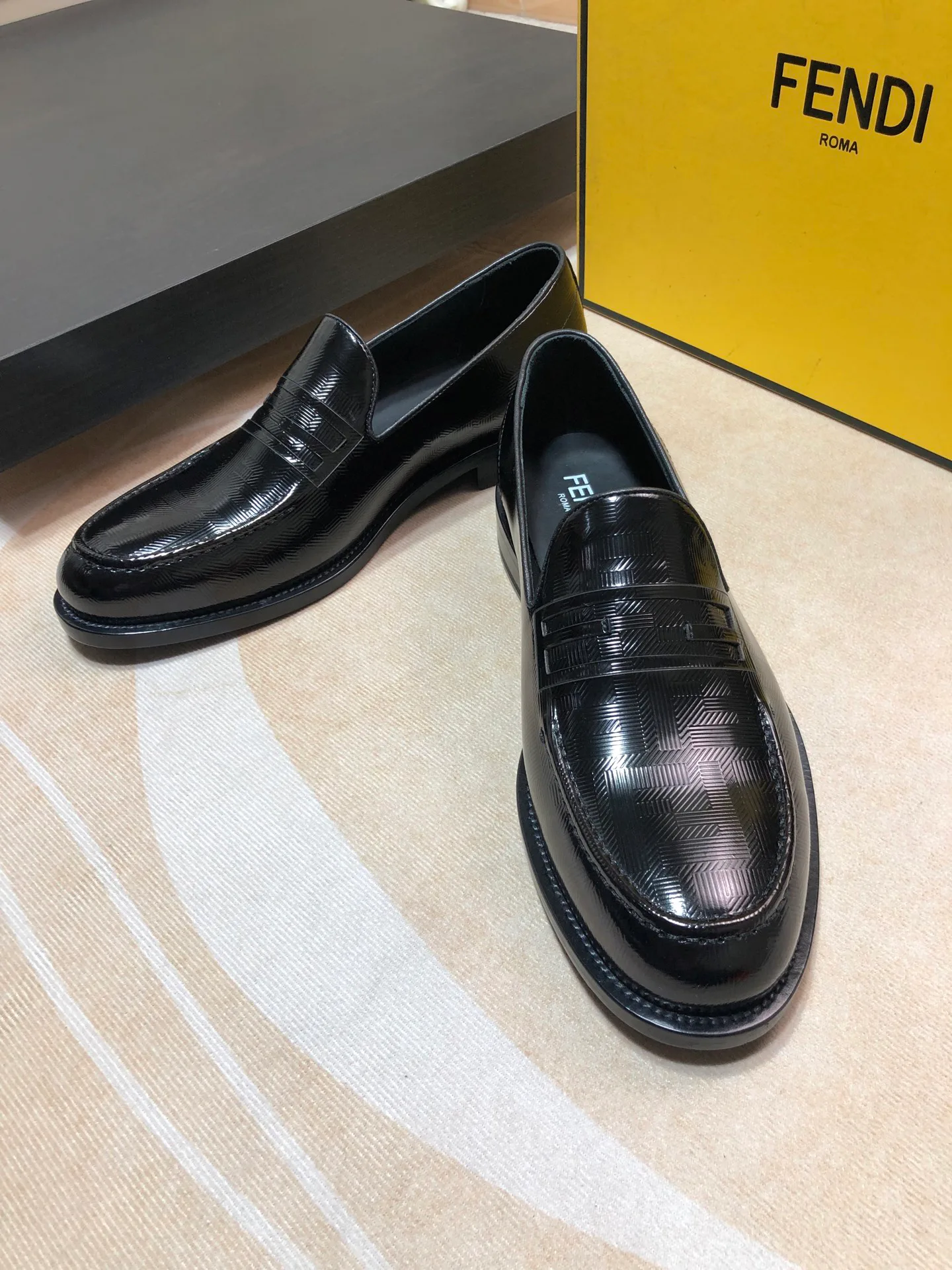 Лоферы Мужские Fendi 33601