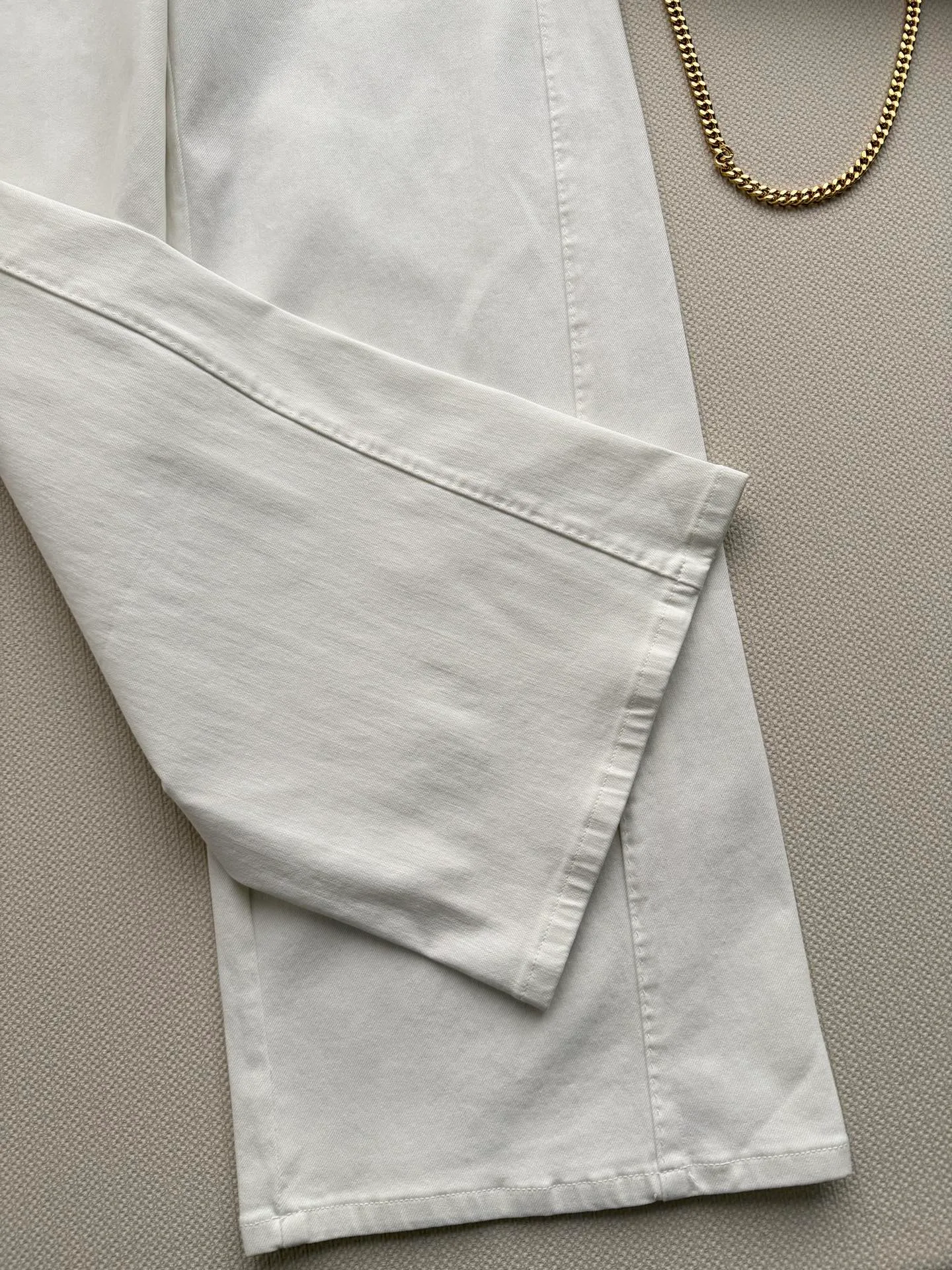 Джинсы Женские Saint Laurent 13085995