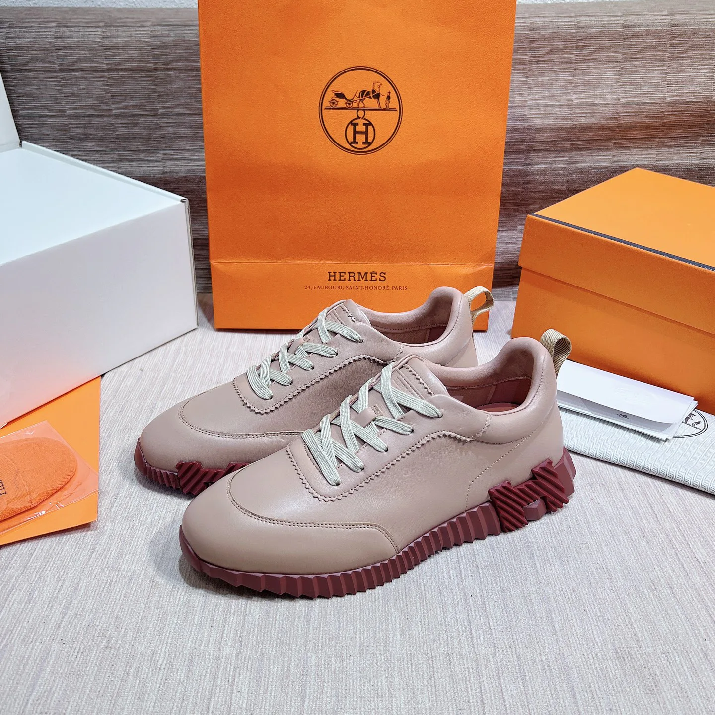 Кроссовки Женские Hermes 17749547