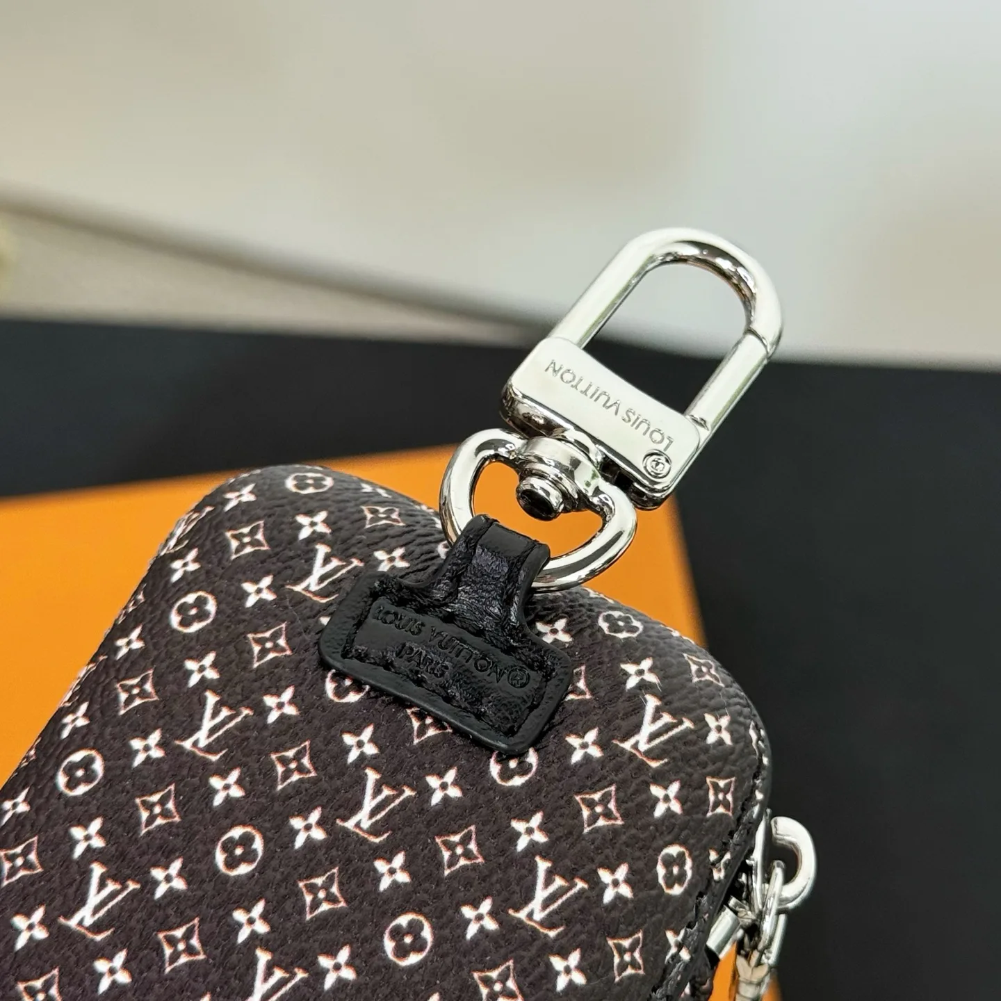 Клатчи Женские Louis Vuitton 5647567