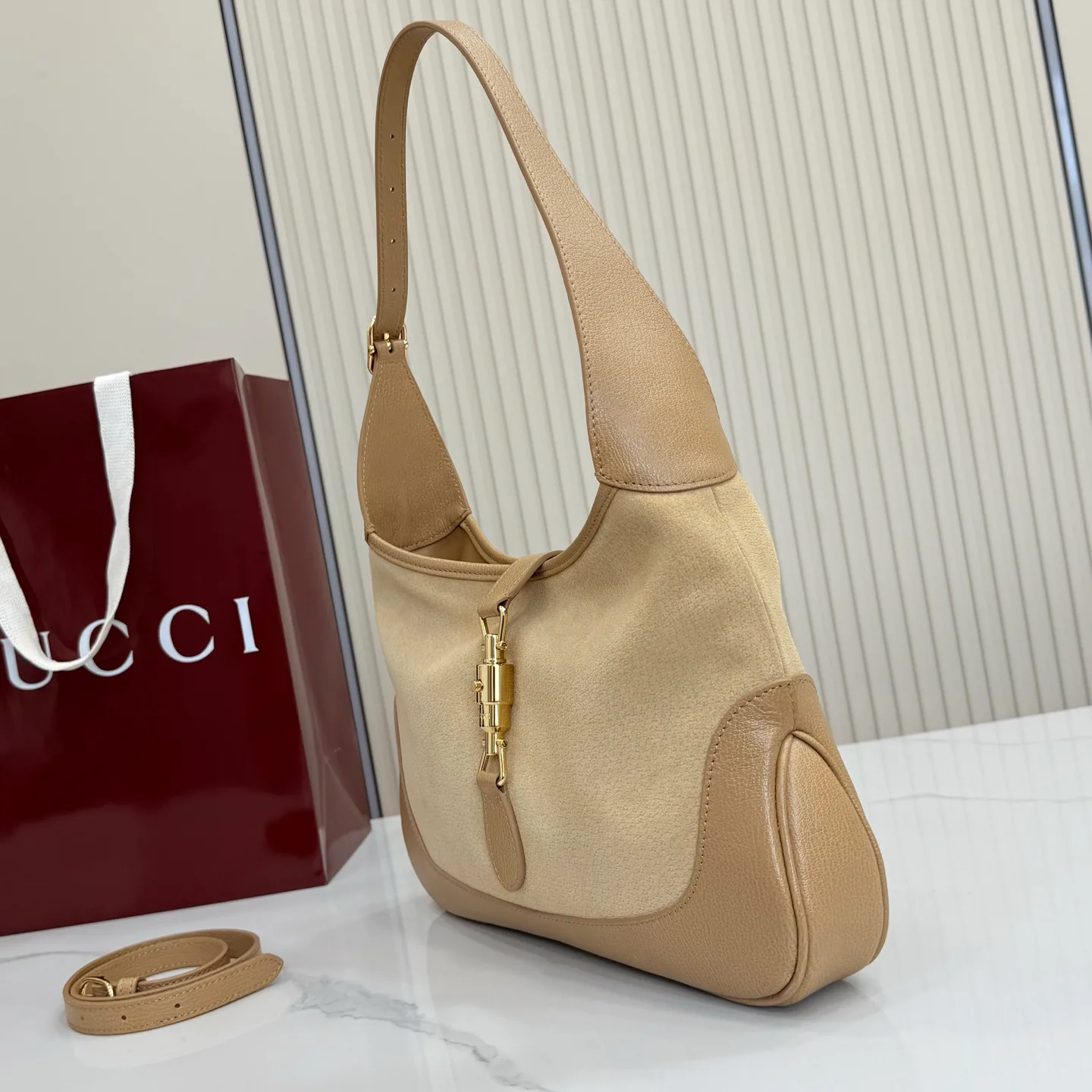 Классические Сумки Женские Gucci 17366991
