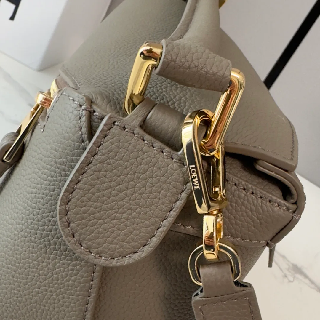 Классические Сумки Женские Loewe 13401808