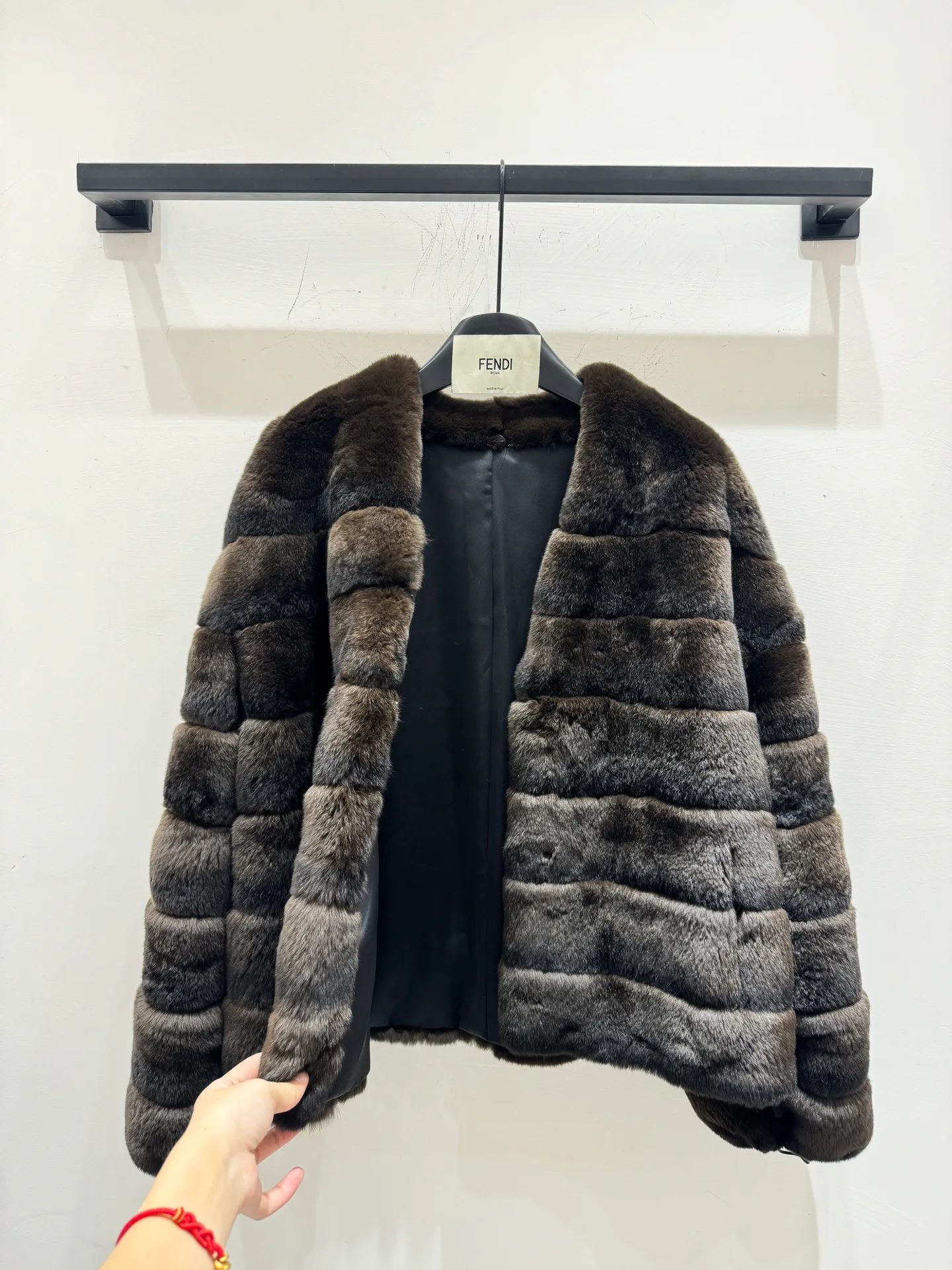 Шубы Женские Fendi 403124