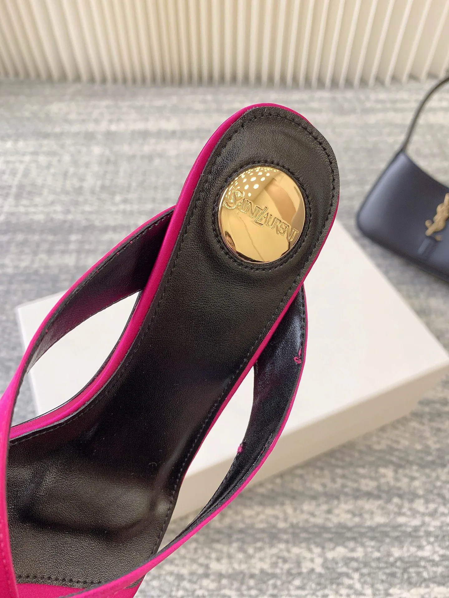 Босоножки Женские Saint Laurent 13229115