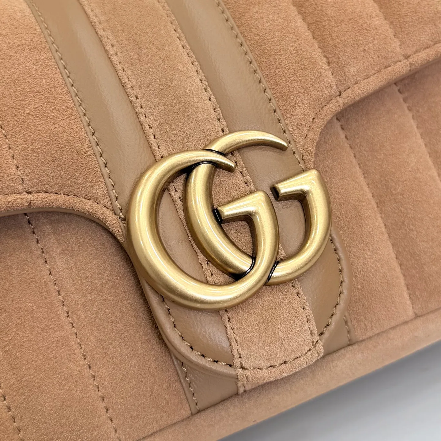 Классические Сумки Женские Gucci 18210743