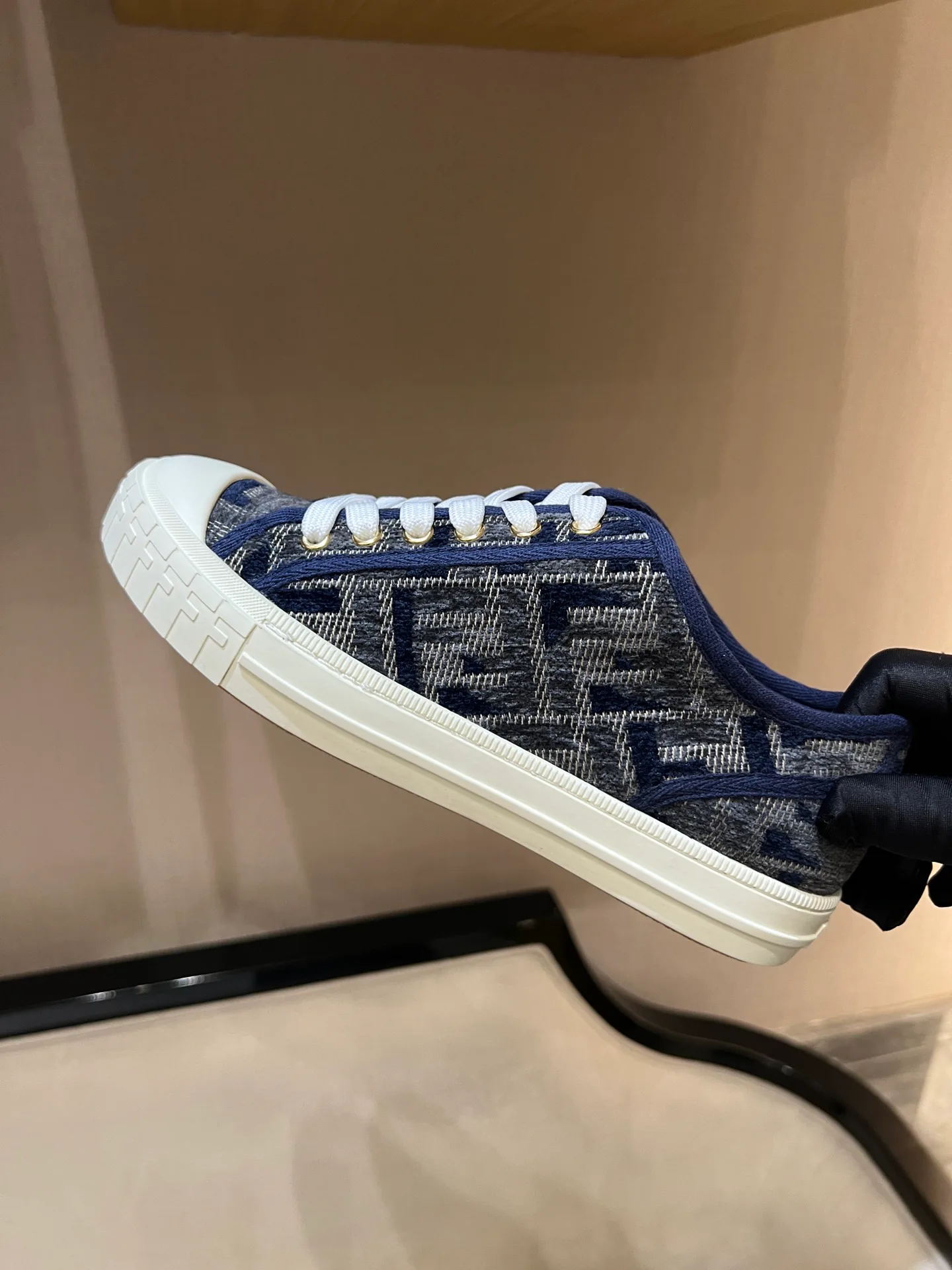 Кеды Женские Fendi 139656