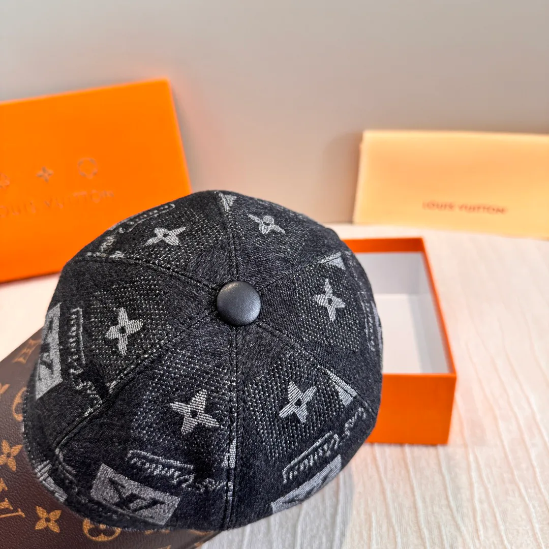 Головные Уборы Louis Vuitton 18105215